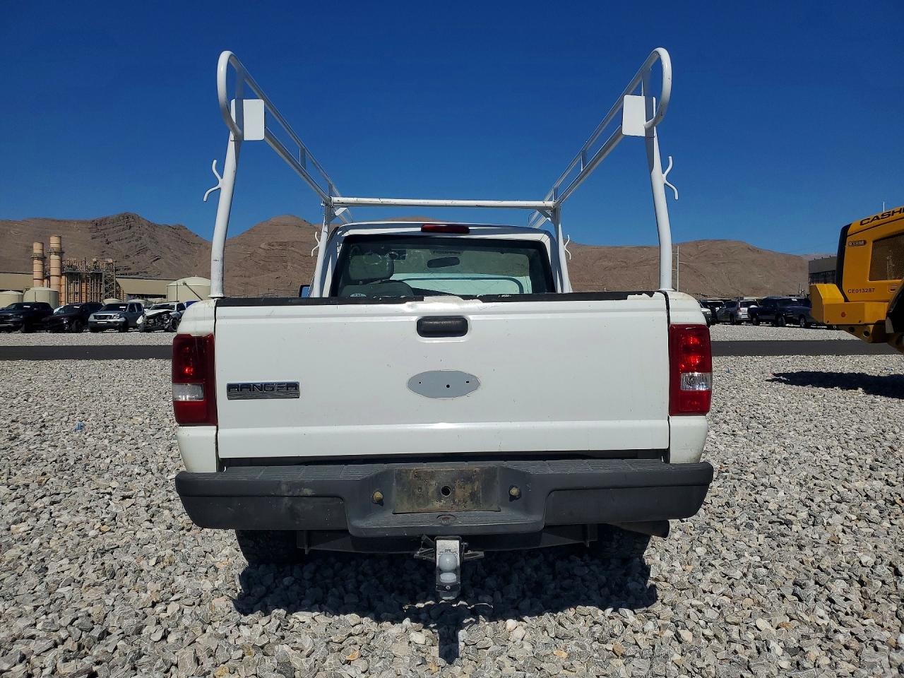 2010 Ford Ranger White vin: 1FTKR1AD8APA56265