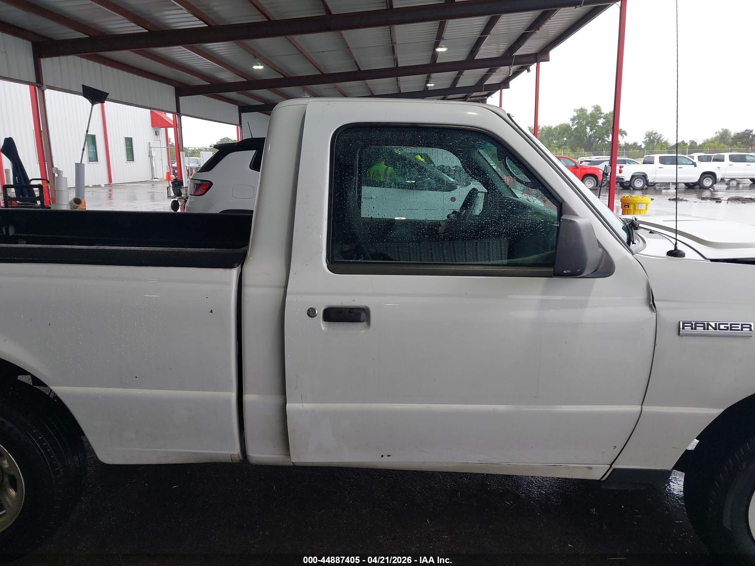 2011 Ford Ranger Xl Белый vin: 1FTKR1AD8BPA62021