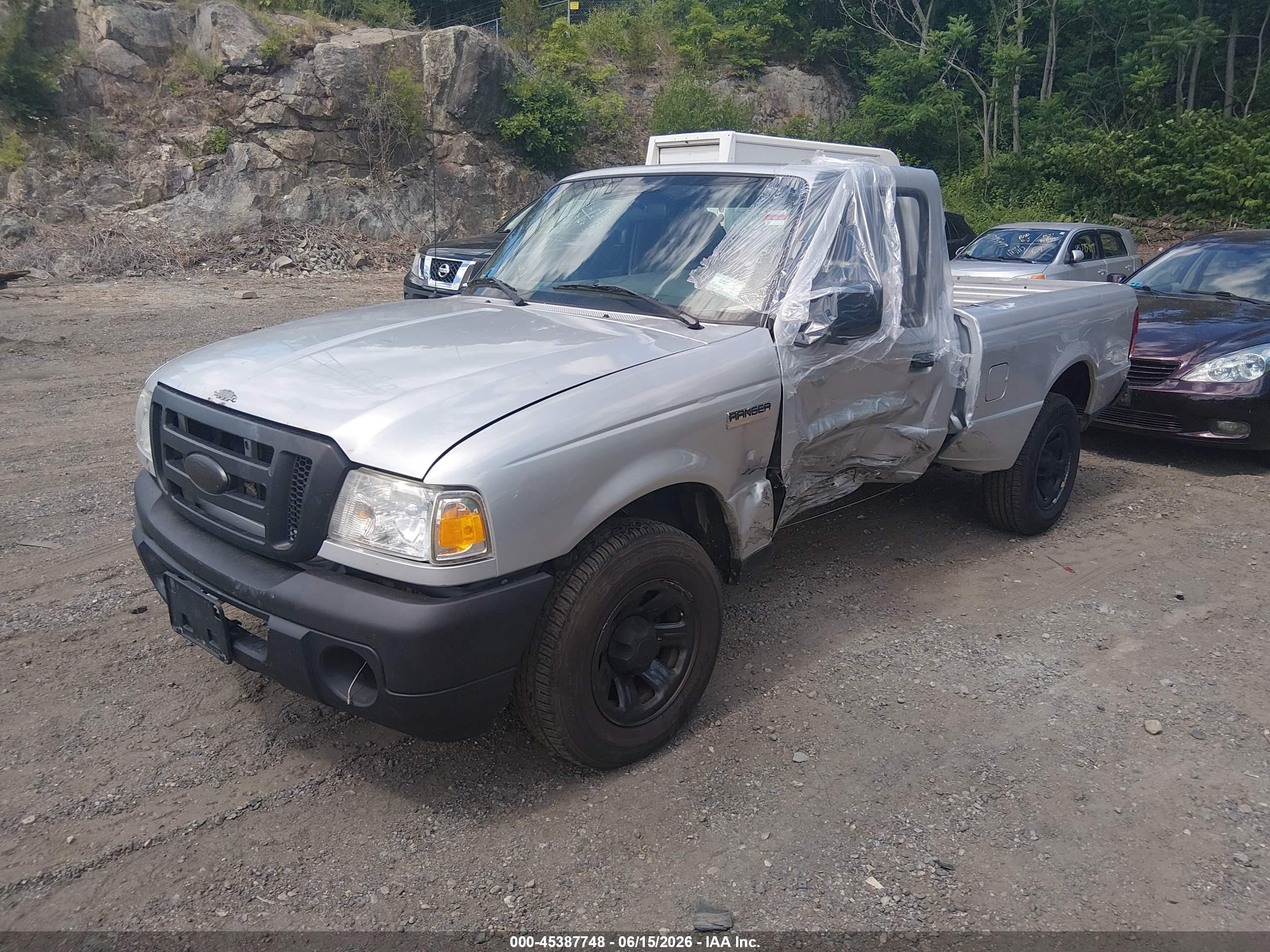 2011 Ford Ranger Xl Gray vin: 1FTKR1AD8BPA65792