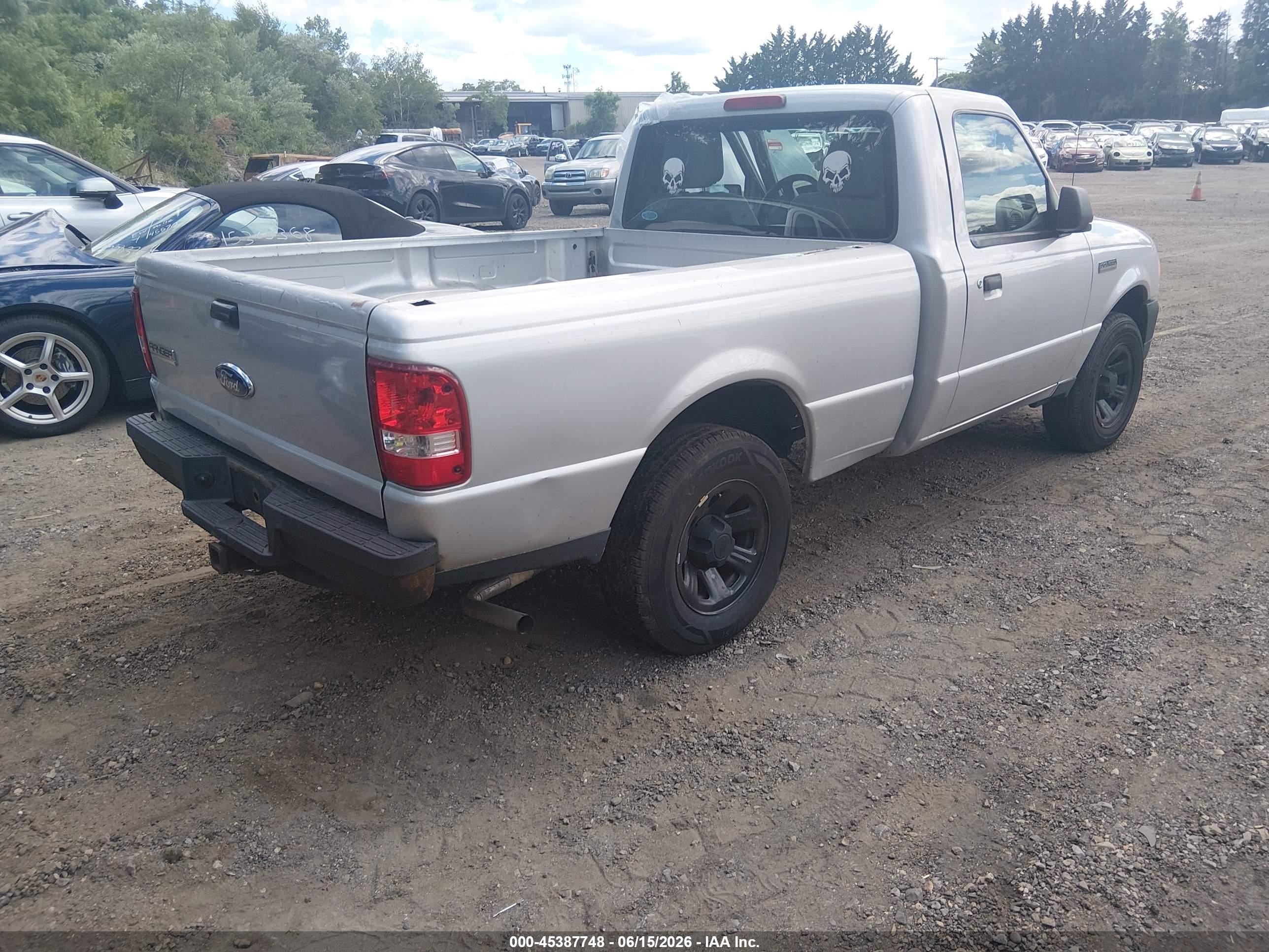 2011 Ford Ranger Xl Gray vin: 1FTKR1AD8BPA65792