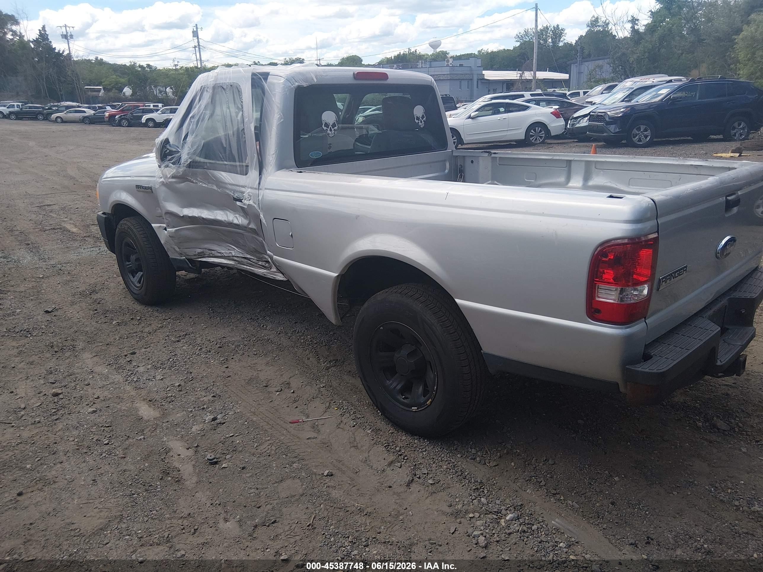 2011 Ford Ranger Xl Gray vin: 1FTKR1AD8BPA65792