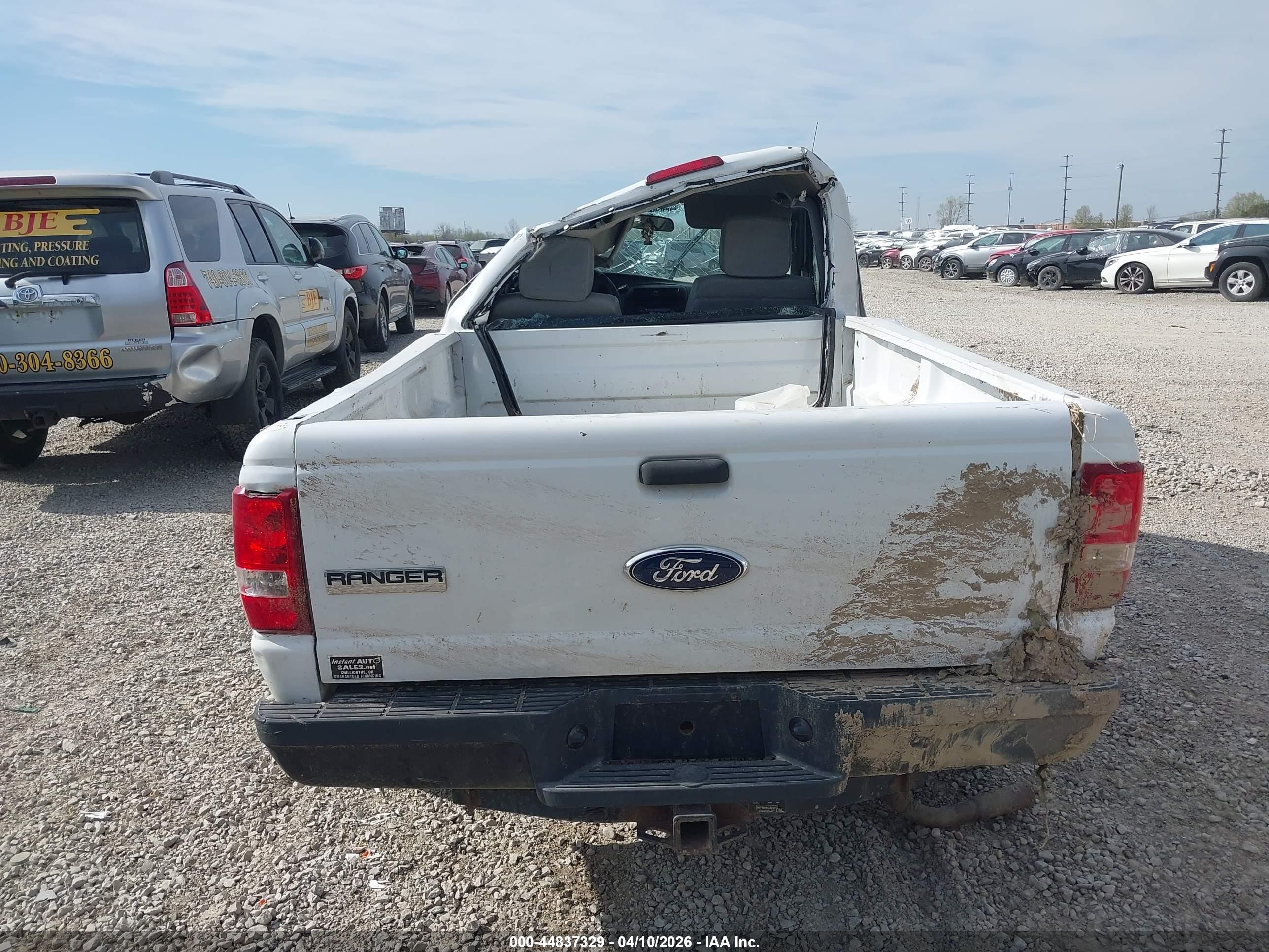 2011 Ford Ranger Xl White vin: 1FTKR1AD8BPA67803