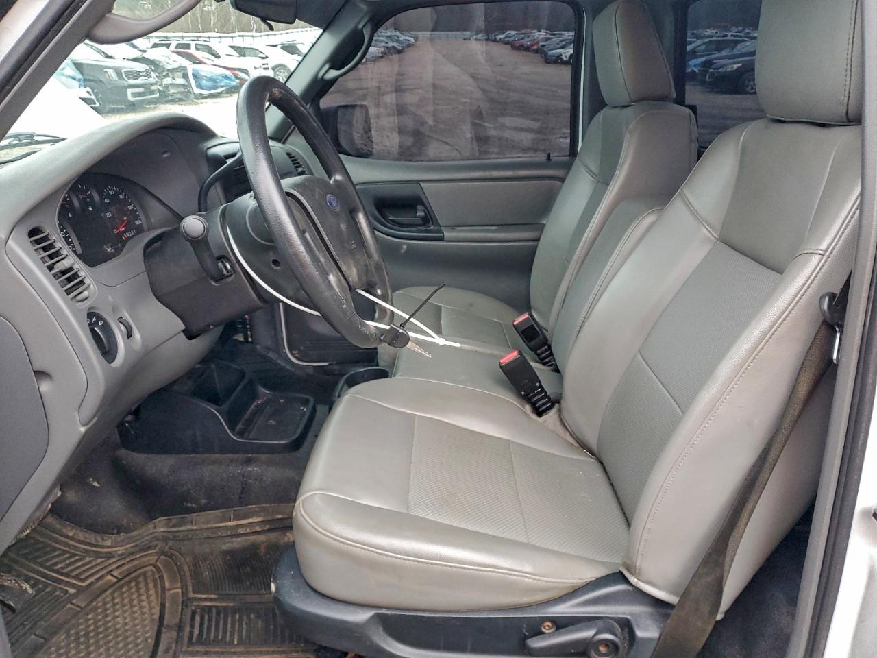 2010 Ford Ranger White vin: 1FTKR1AD9APA40253