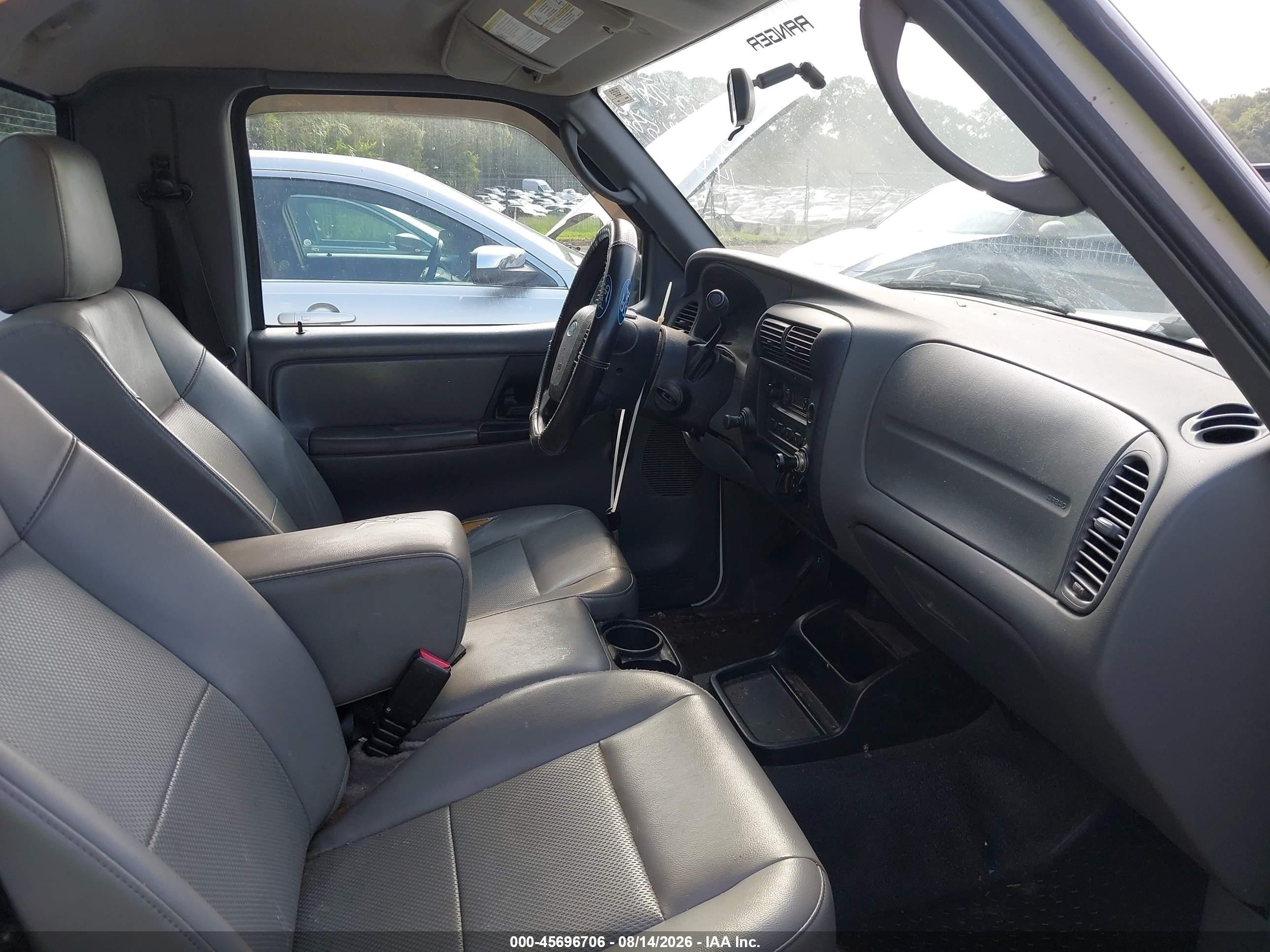 2011 Ford Ranger Xl White vin: 1FTKR1AD9BPA14317