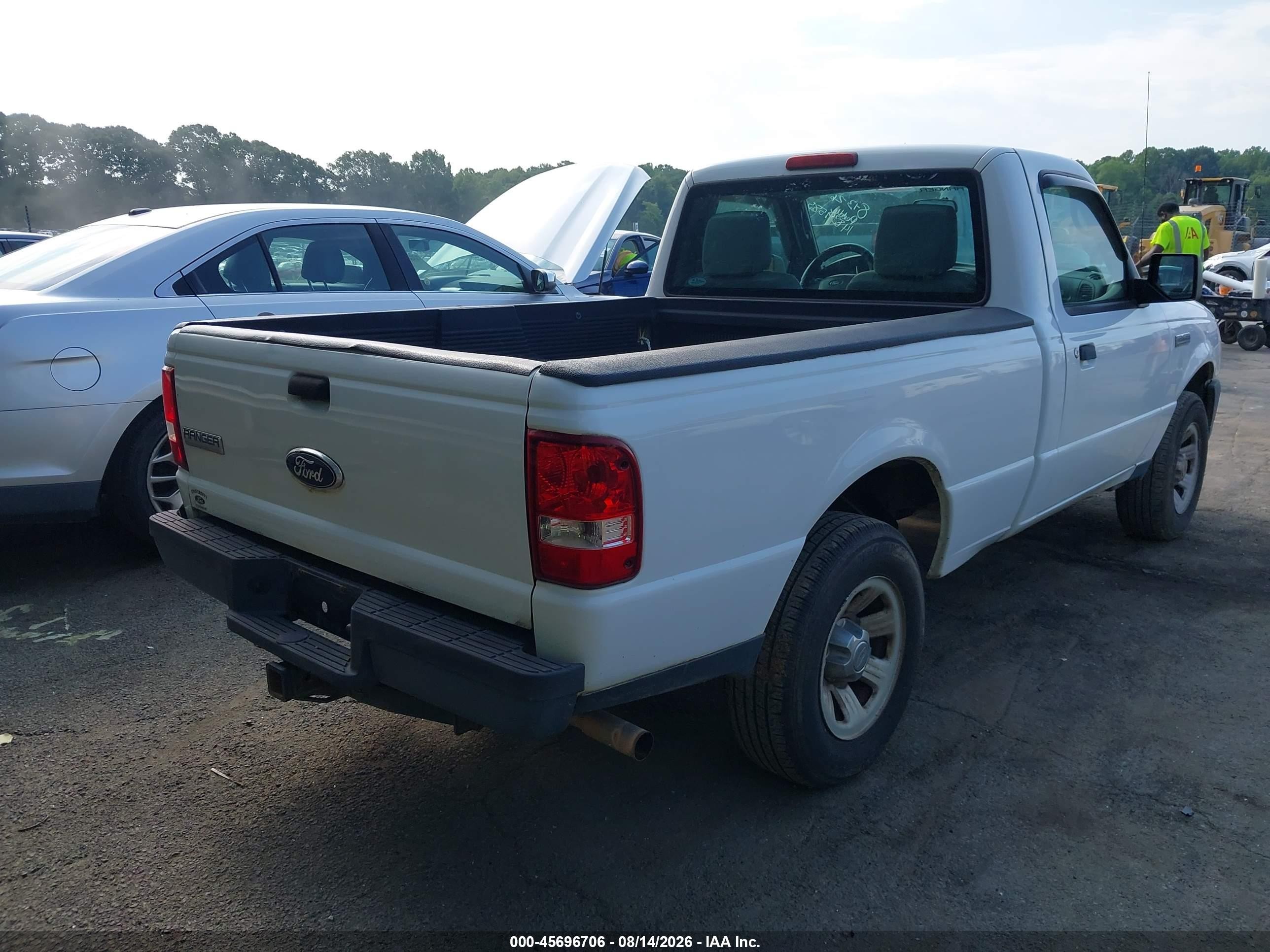 2011 Ford Ranger Xl White vin: 1FTKR1AD9BPA14317