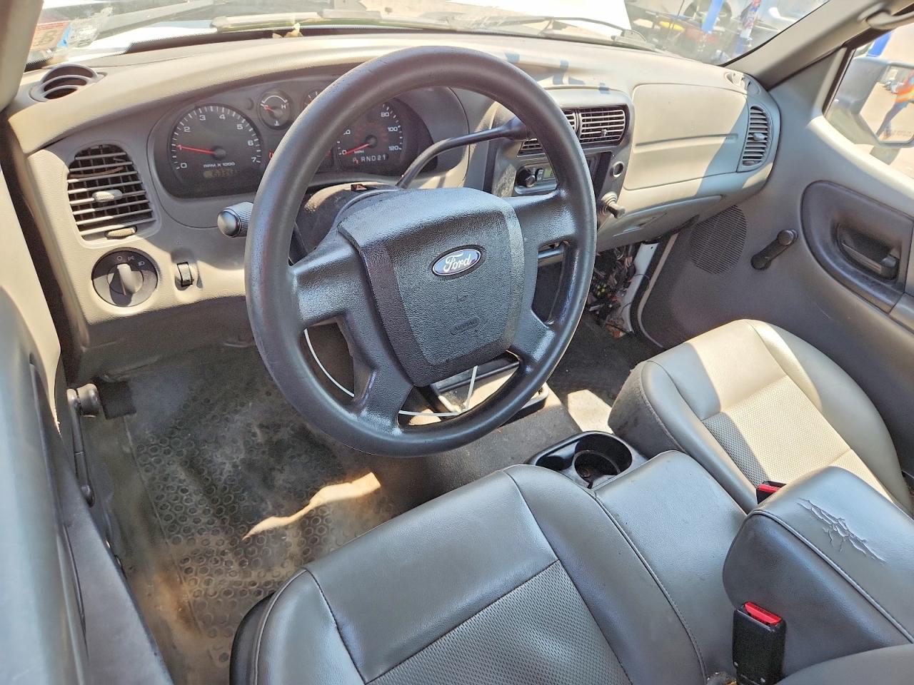 2011 Ford Ranger Белый vin: 1FTKR1AD9BPA25690