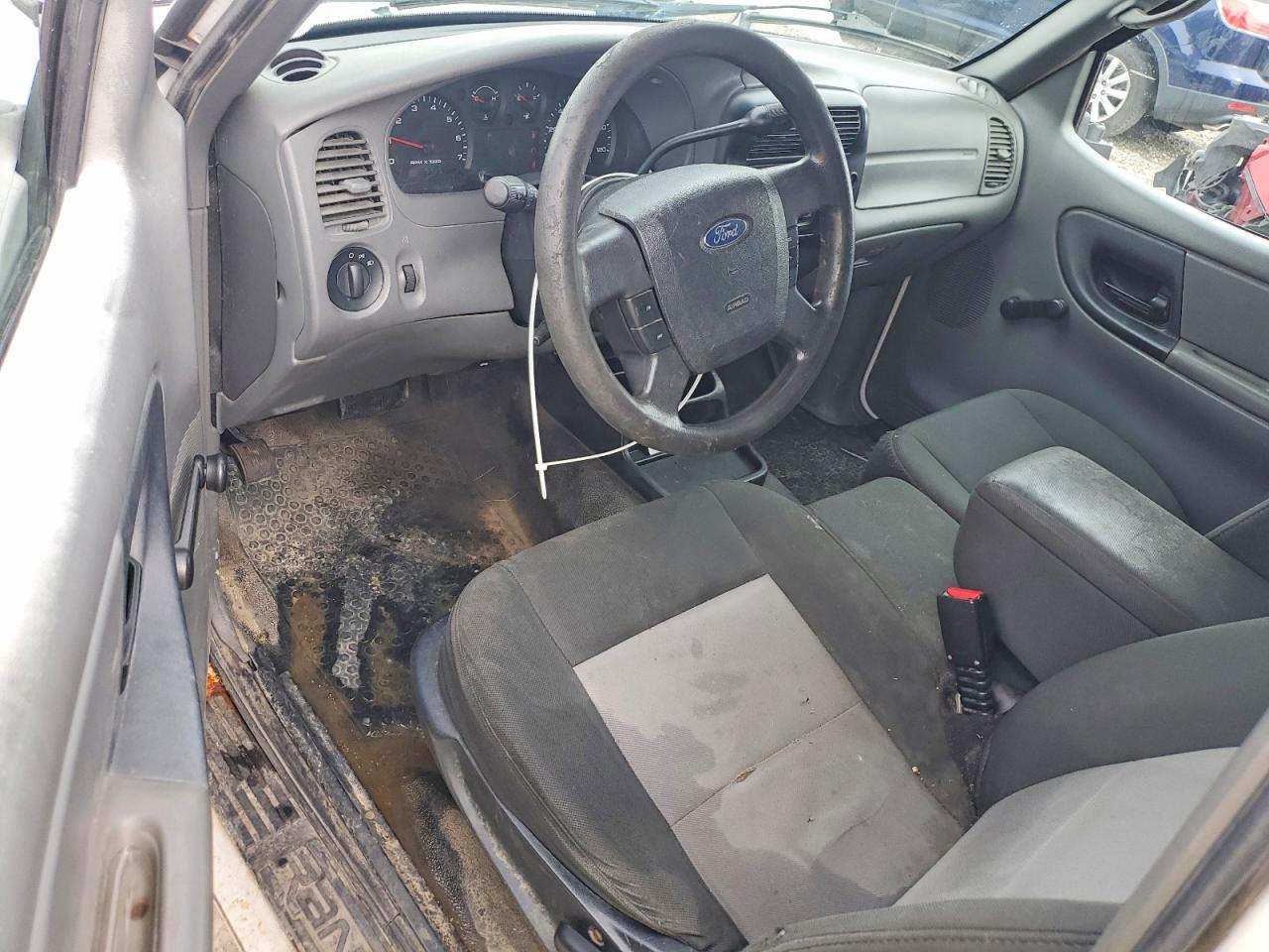 2011 Ford Ranger White vin: 1FTKR1AD9BPA55627