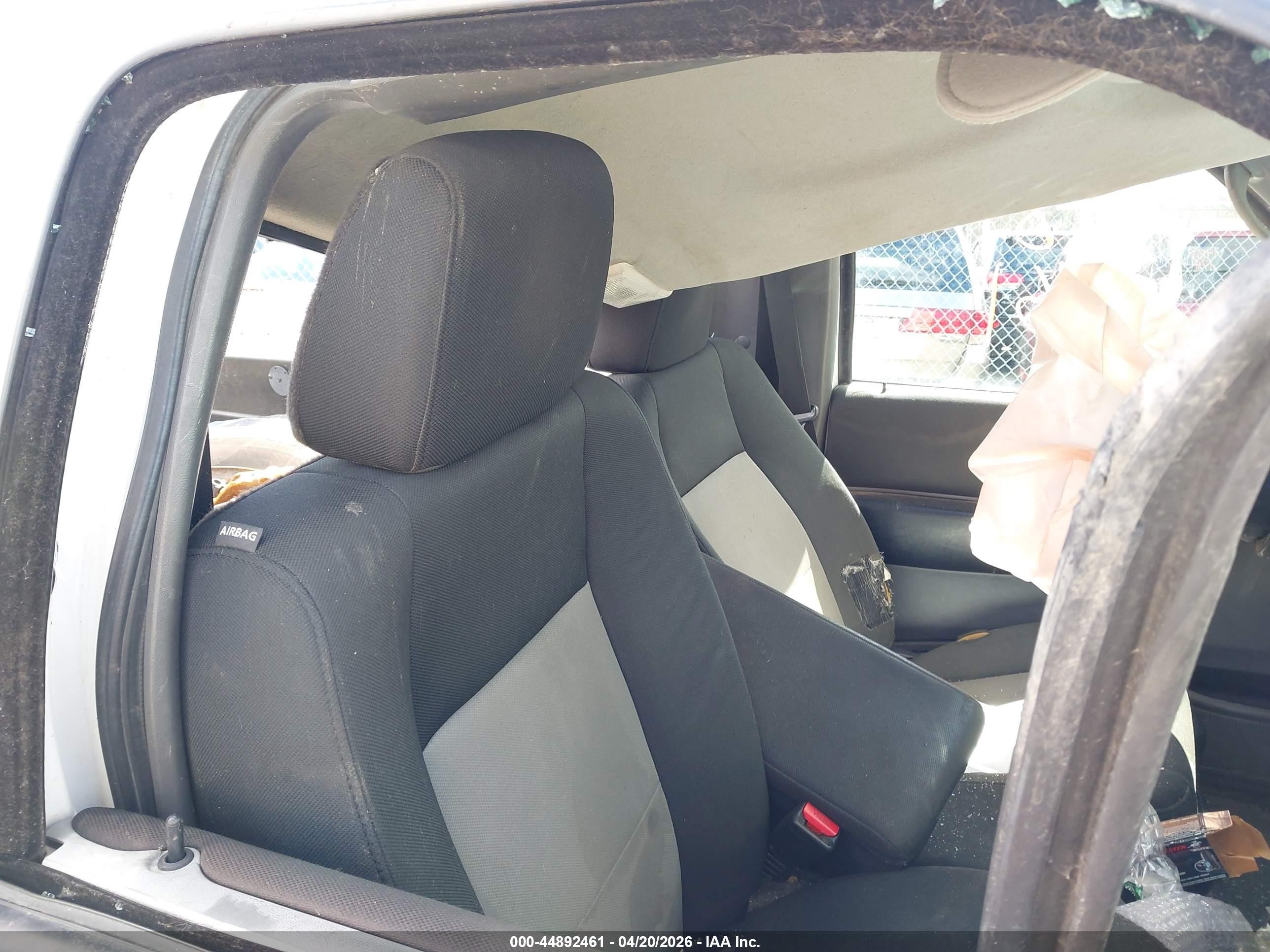 2011 Ford Ranger Xlt White vin: 1FTKR1AD9BPA62738