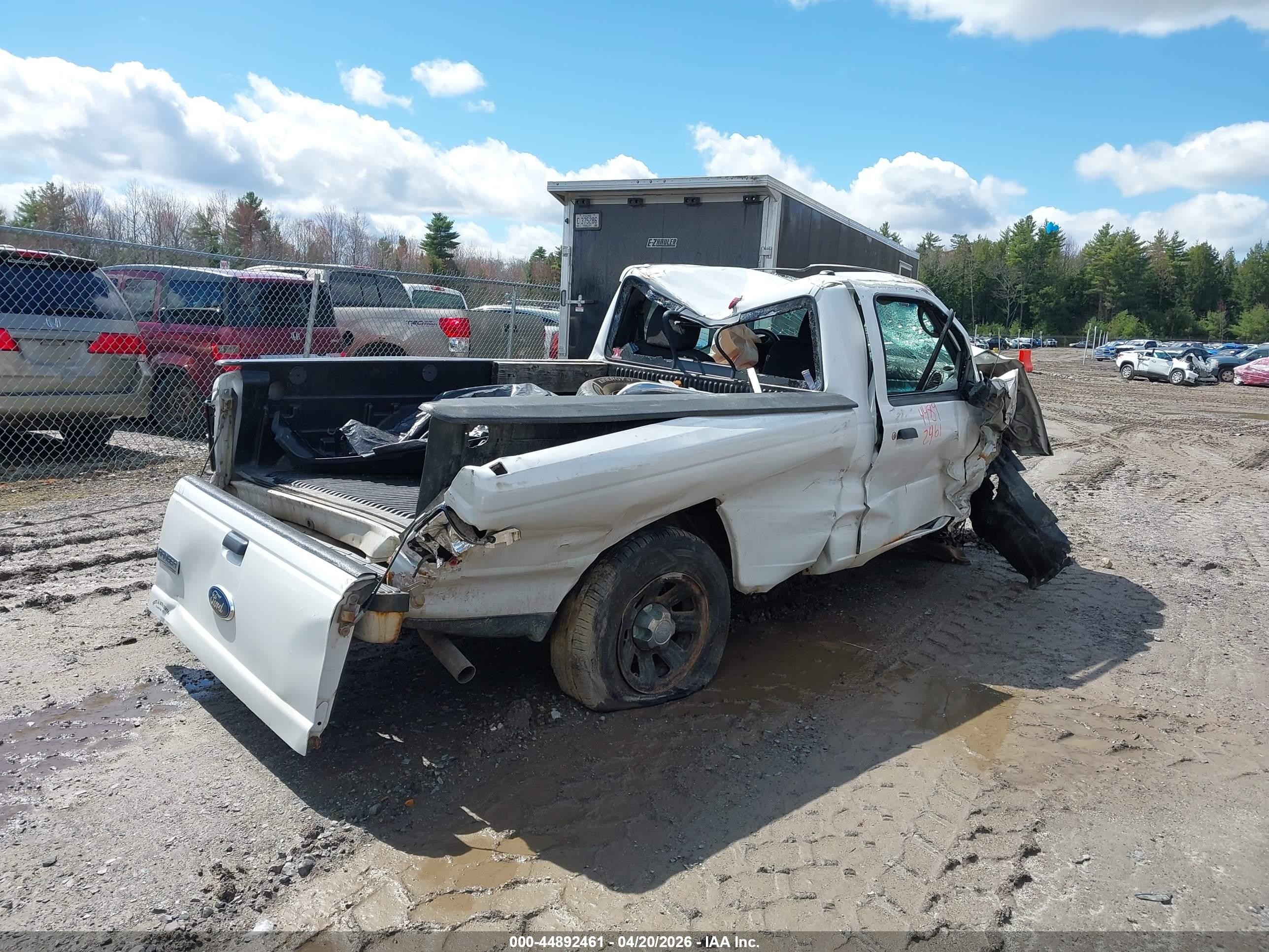2011 Ford Ranger Xlt White vin: 1FTKR1AD9BPA62738