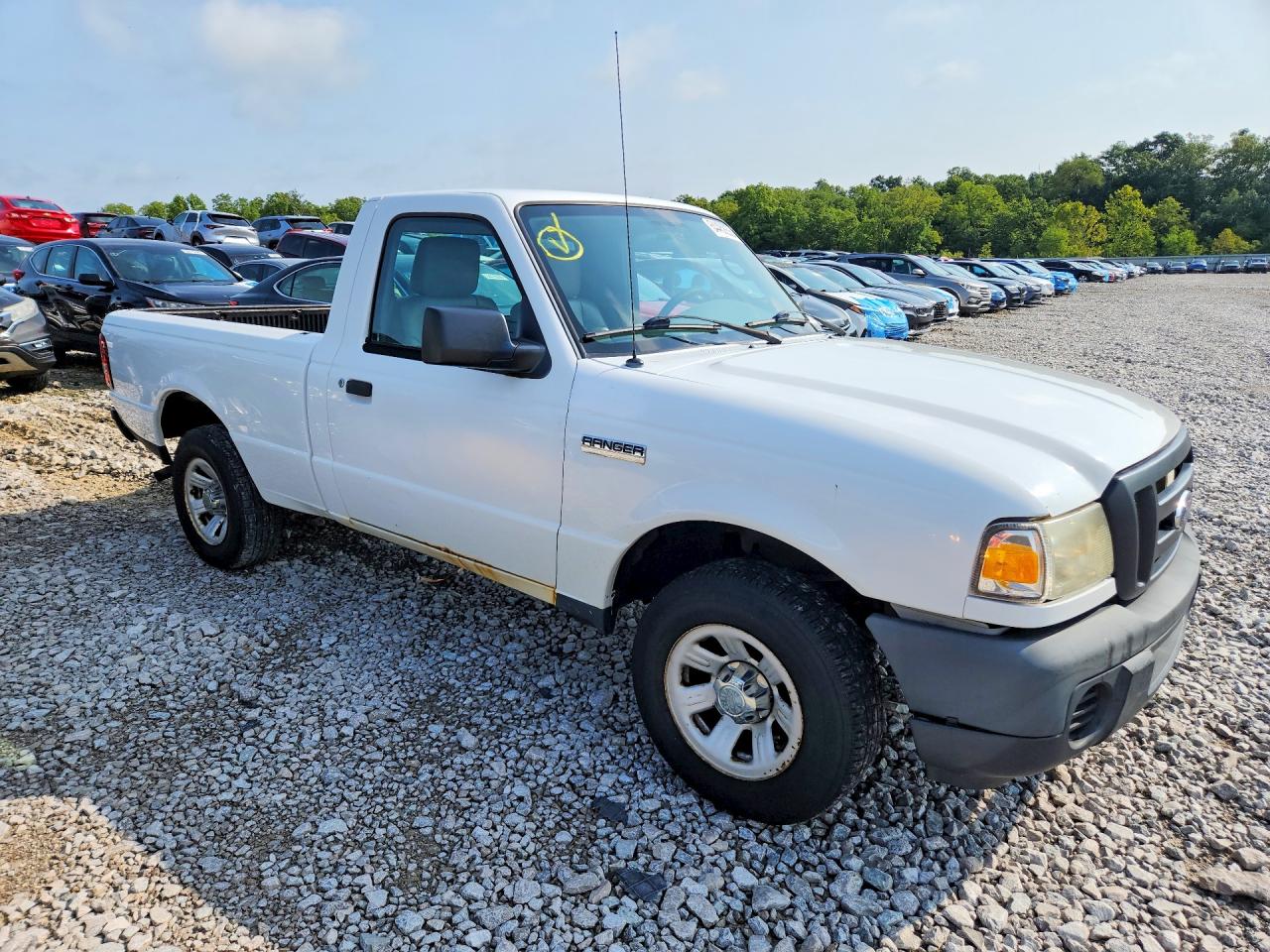 2011 Ford Ranger Белый vin: 1FTKR1AD9BPA68152