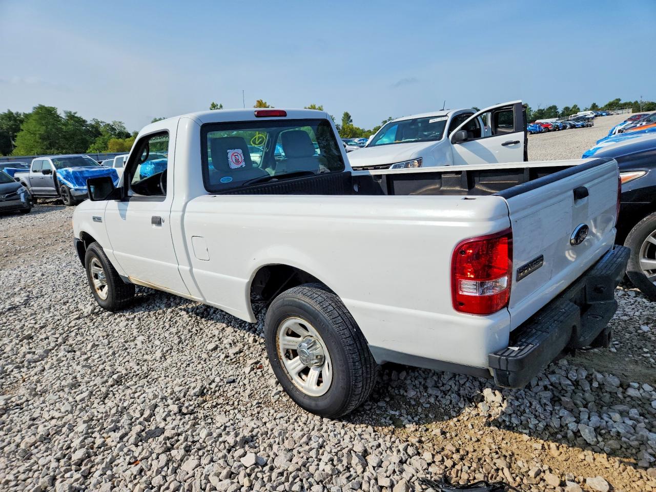 2011 Ford Ranger Белый vin: 1FTKR1AD9BPA68152