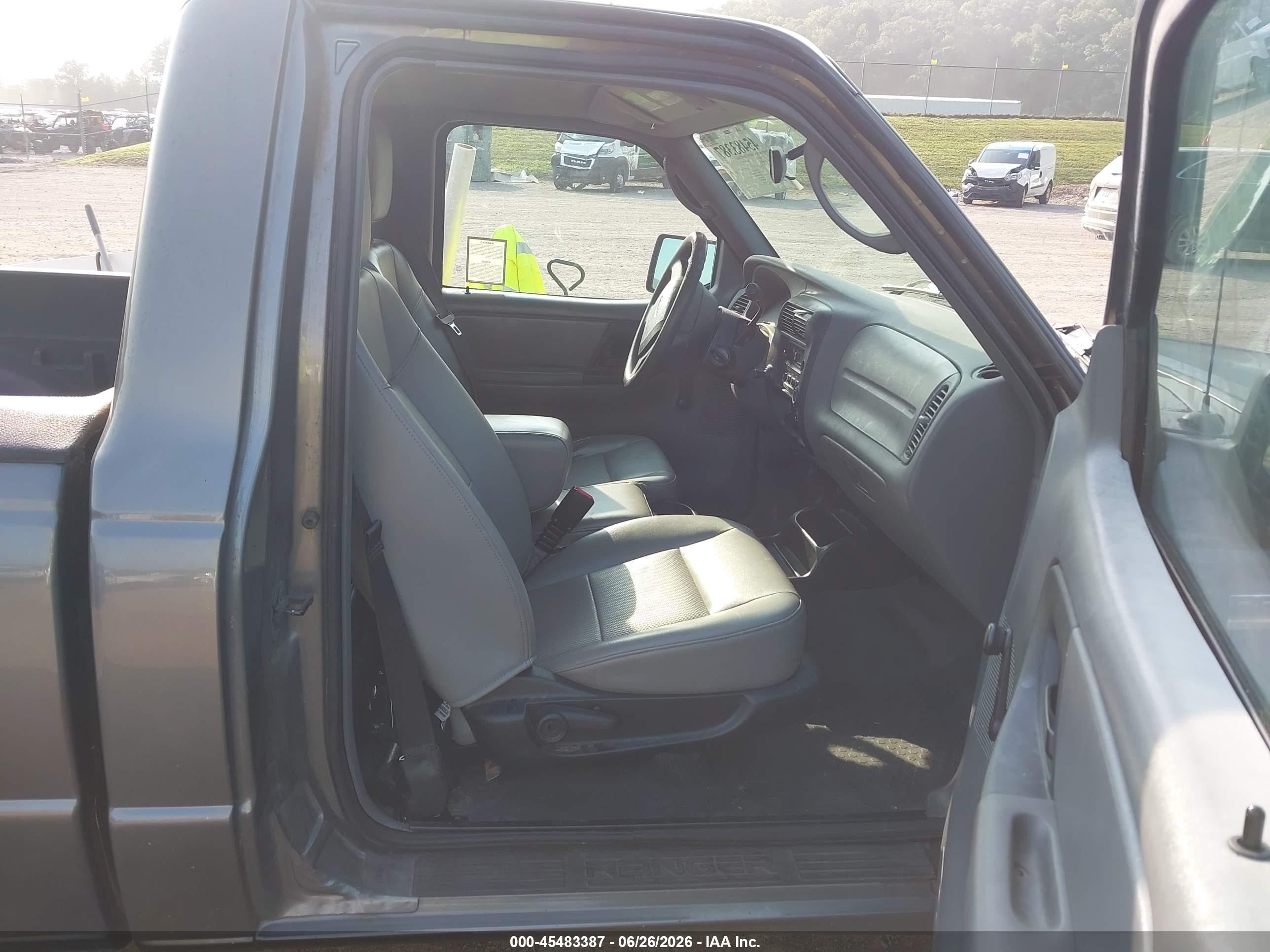 2011 Ford Ranger Xl/xlt Gray vin: 1FTKR1AD9BPB02462