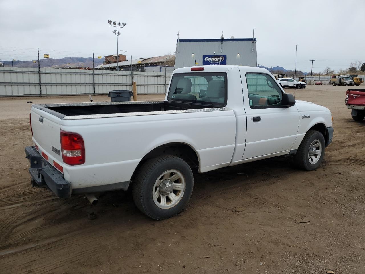 2010 Ford Ranger White vin: 1FTKR1ADXAPA11134