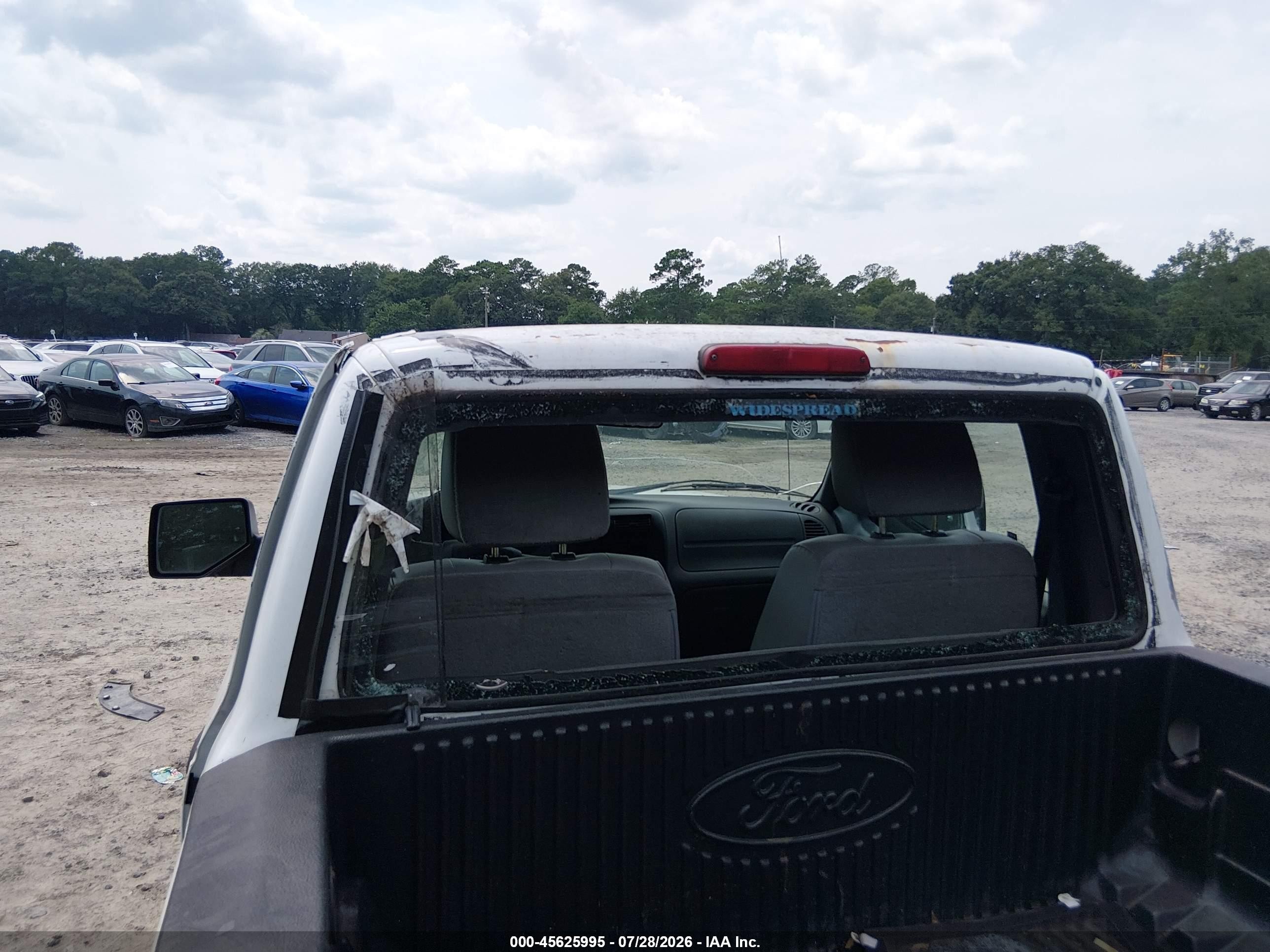 2011 Ford Ranger Xl White vin: 1FTKR1ADXBPA25715