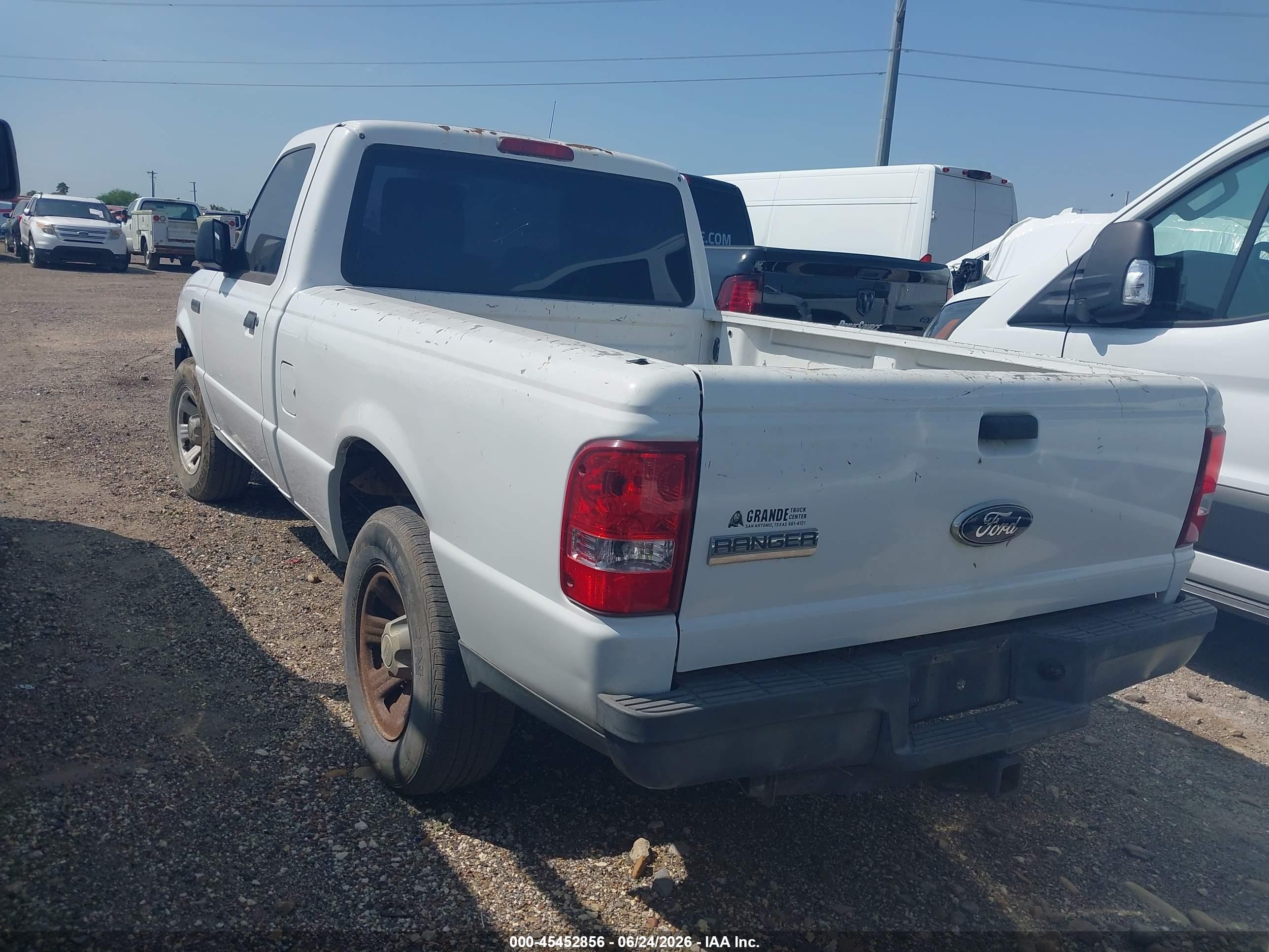 2011 Ford Ranger Xl/xlt White vin: 1FTKR1ADXBPA39405
