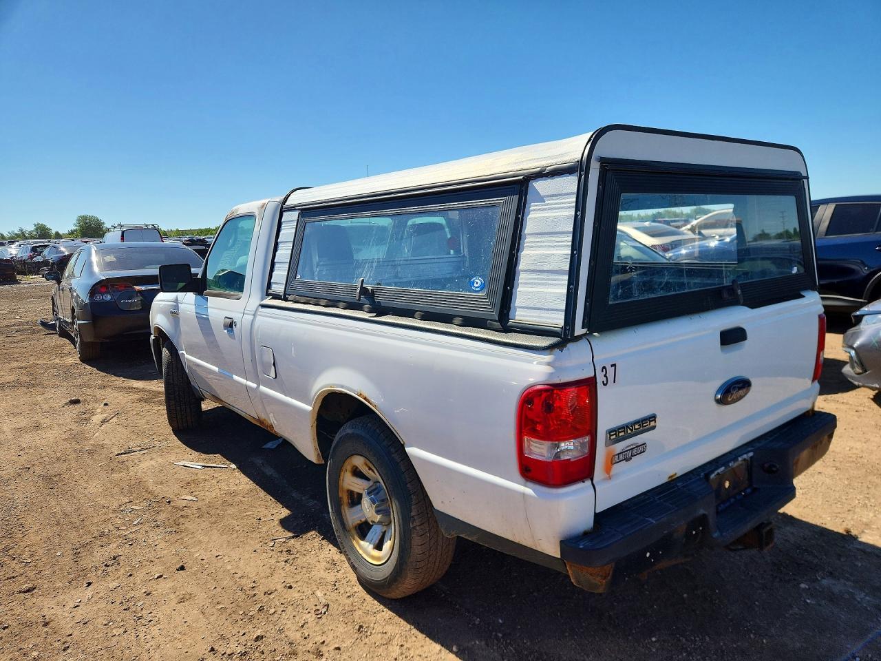 2011 Ford Ranger White vin: 1FTKR1ADXBPA64398