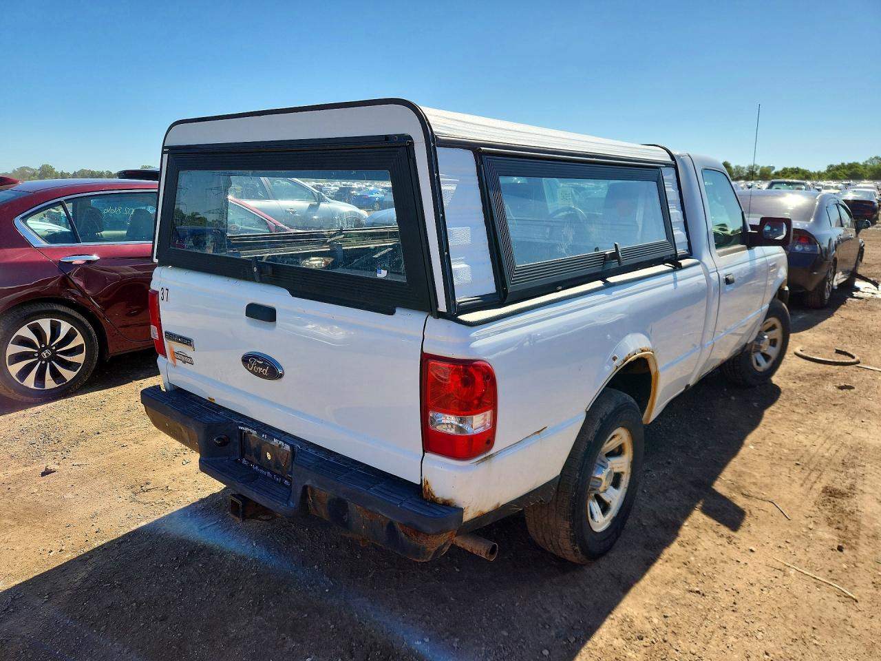 2011 Ford Ranger White vin: 1FTKR1ADXBPA64398