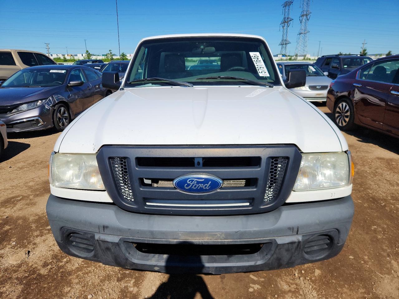2011 Ford Ranger White vin: 1FTKR1ADXBPA64398