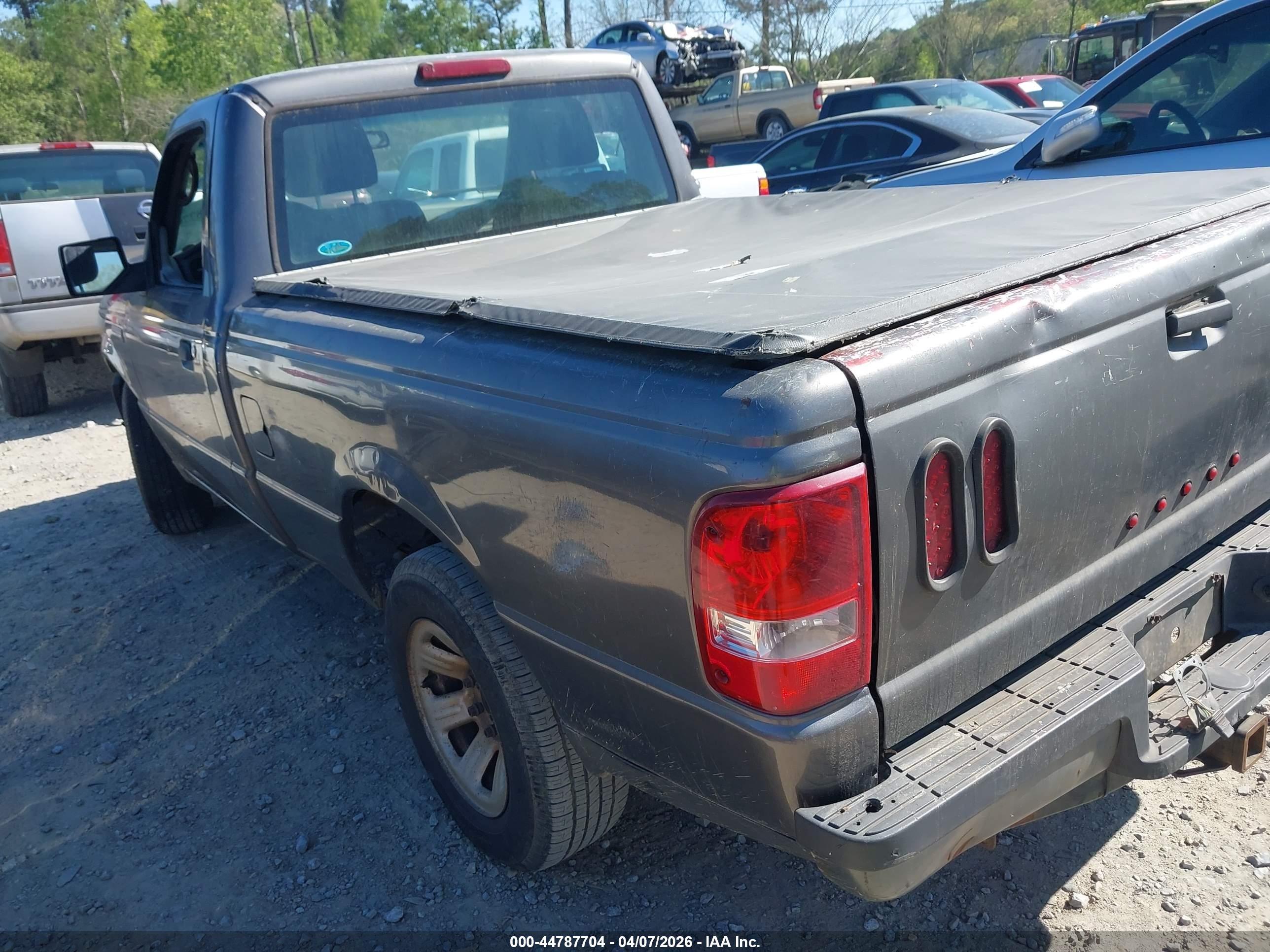 2011 Ford Ranger Xl Gray vin: 1FTKR1ADXBPB21912