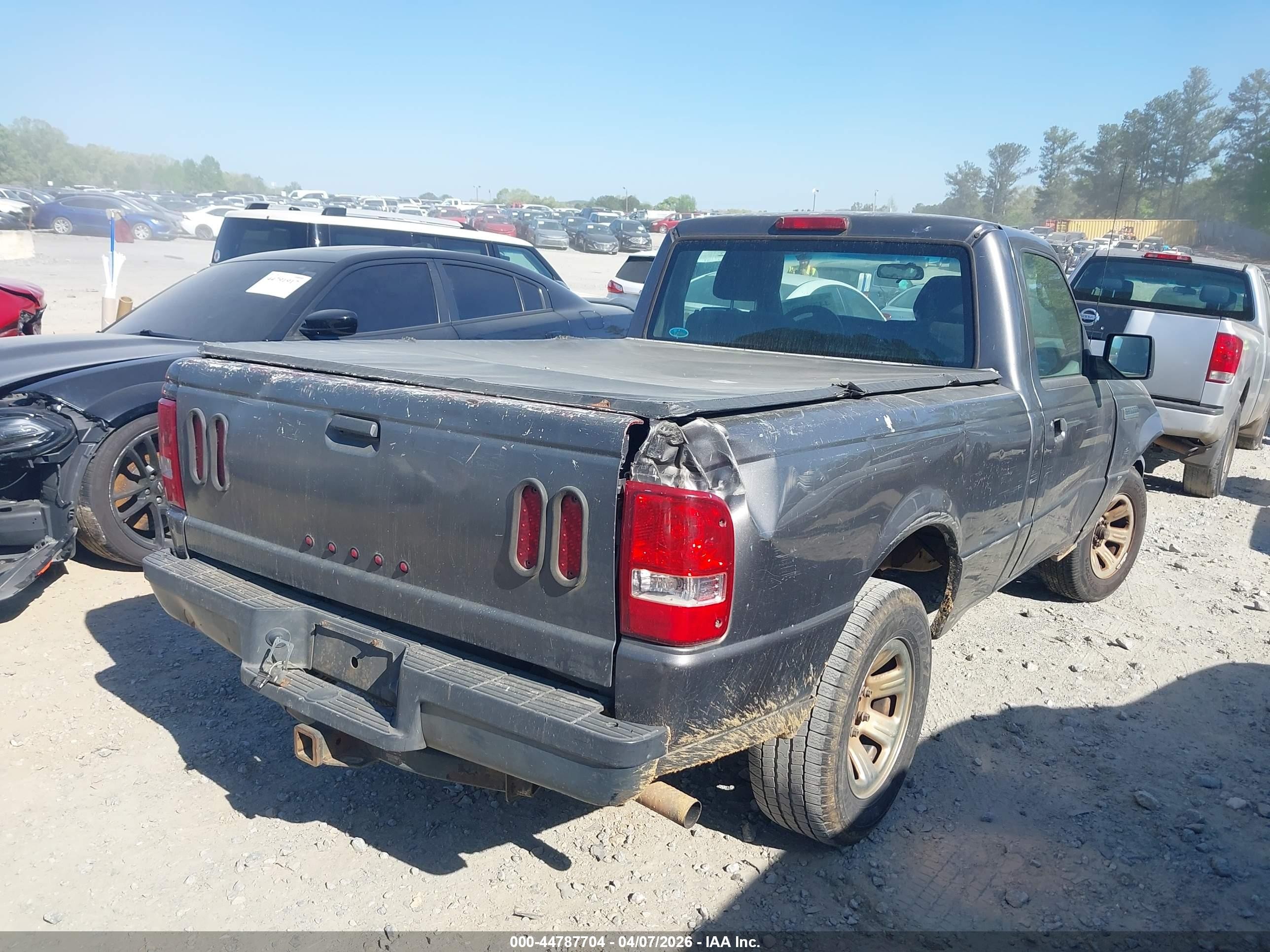2011 Ford Ranger Xl Gray vin: 1FTKR1ADXBPB21912