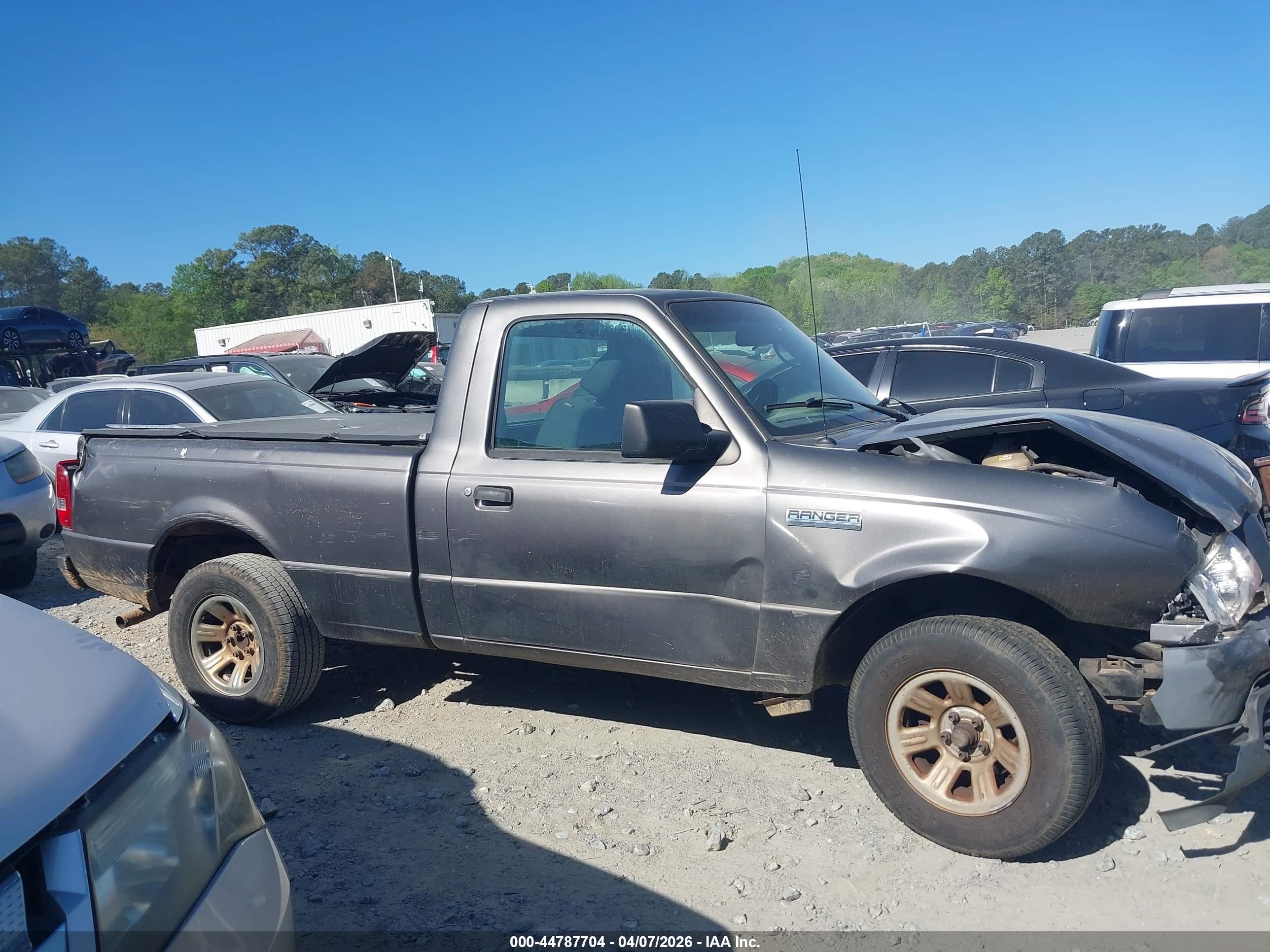 2011 Ford Ranger Xl Gray vin: 1FTKR1ADXBPB21912