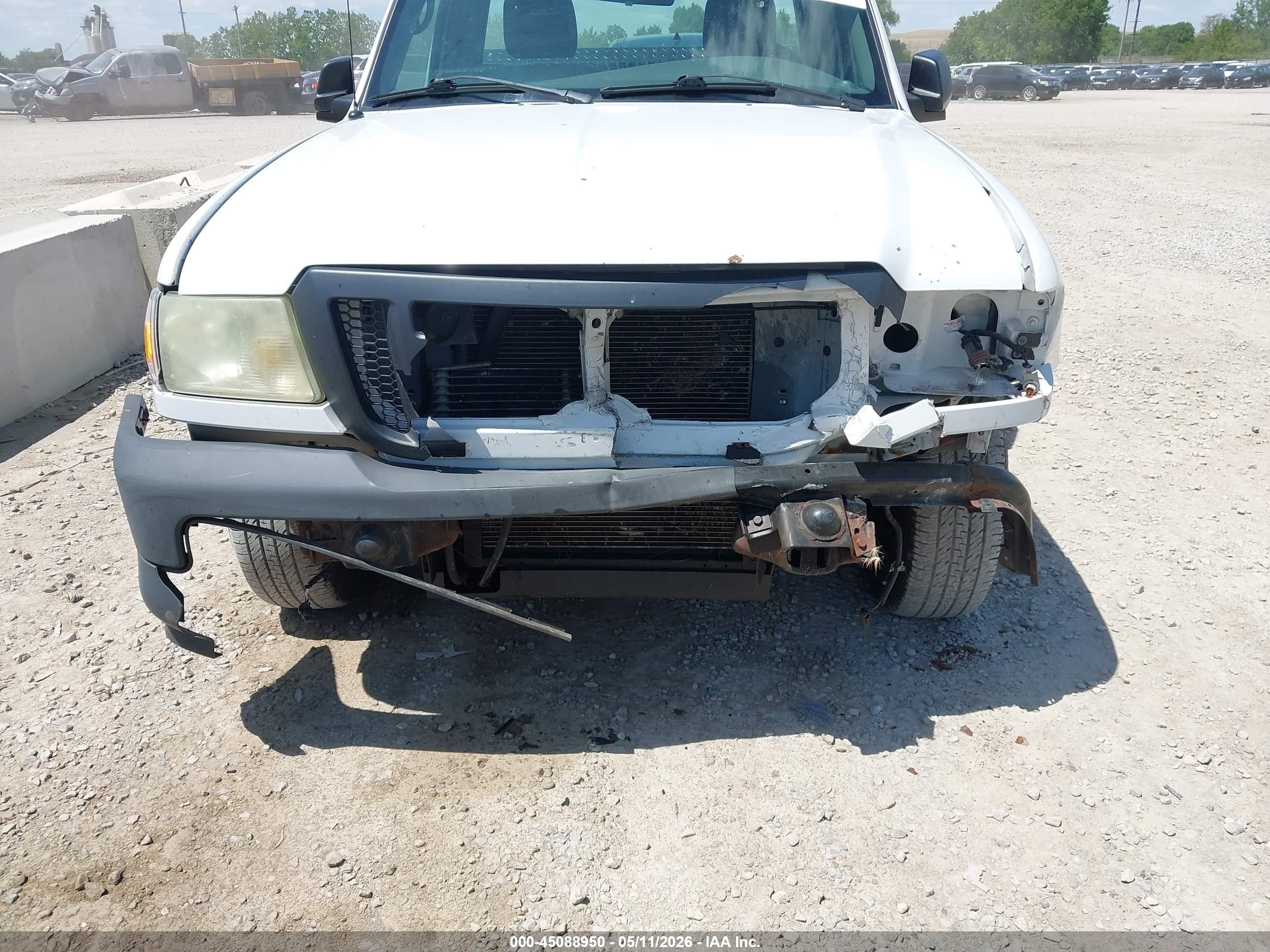 2010 Ford Ranger Xl White vin: 1FTKR1AE5APA34796