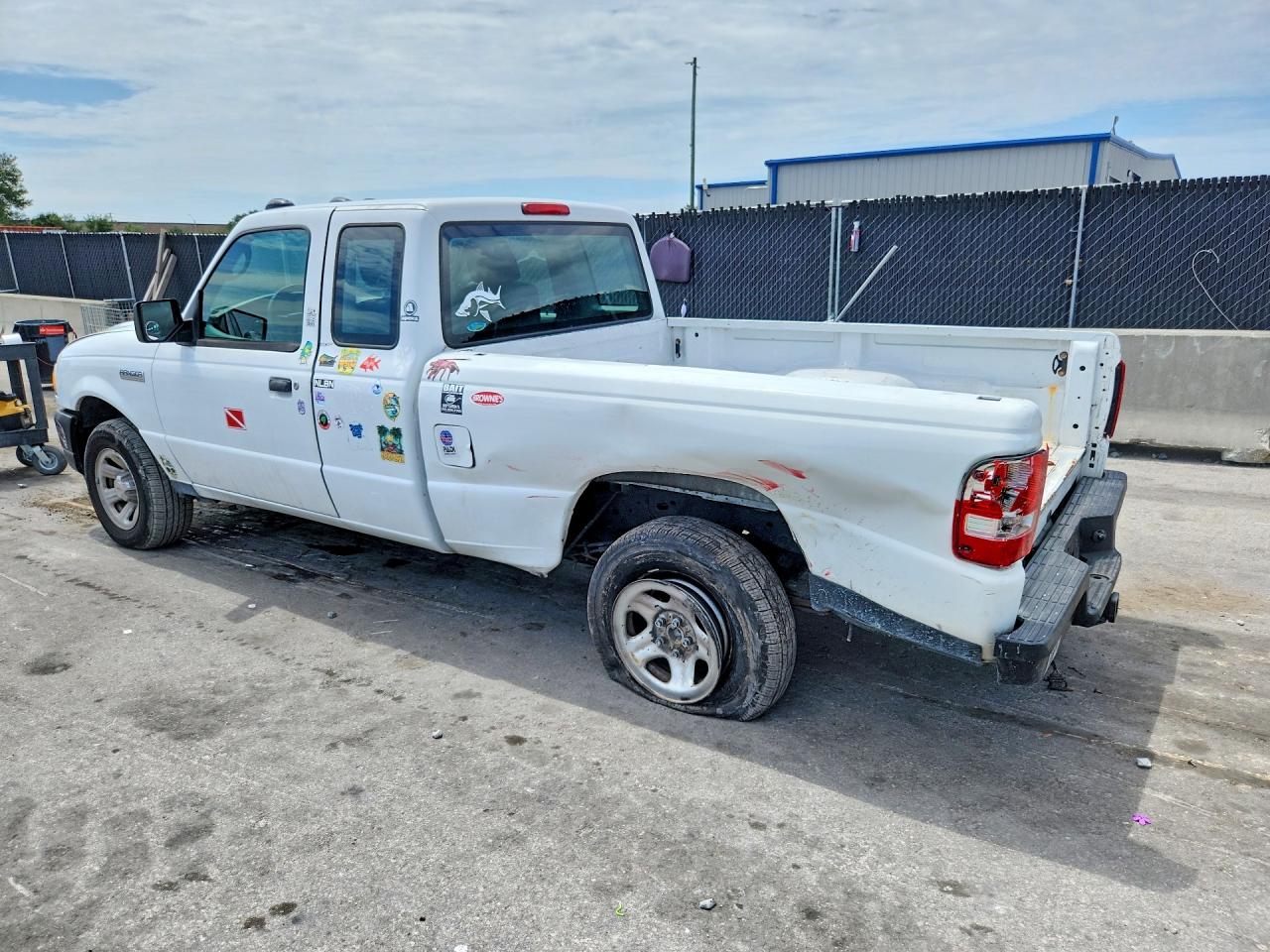 2011 Ford Ranger Super Cab Белый vin: 1FTKR1ED0BPA98814