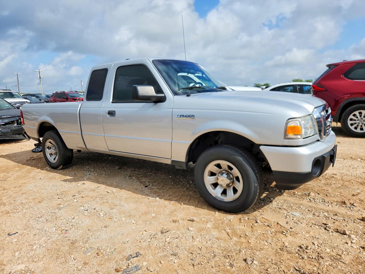 2011 Ford Ranger Super Cab Silver vin: 1FTKR1ED2BPA54989