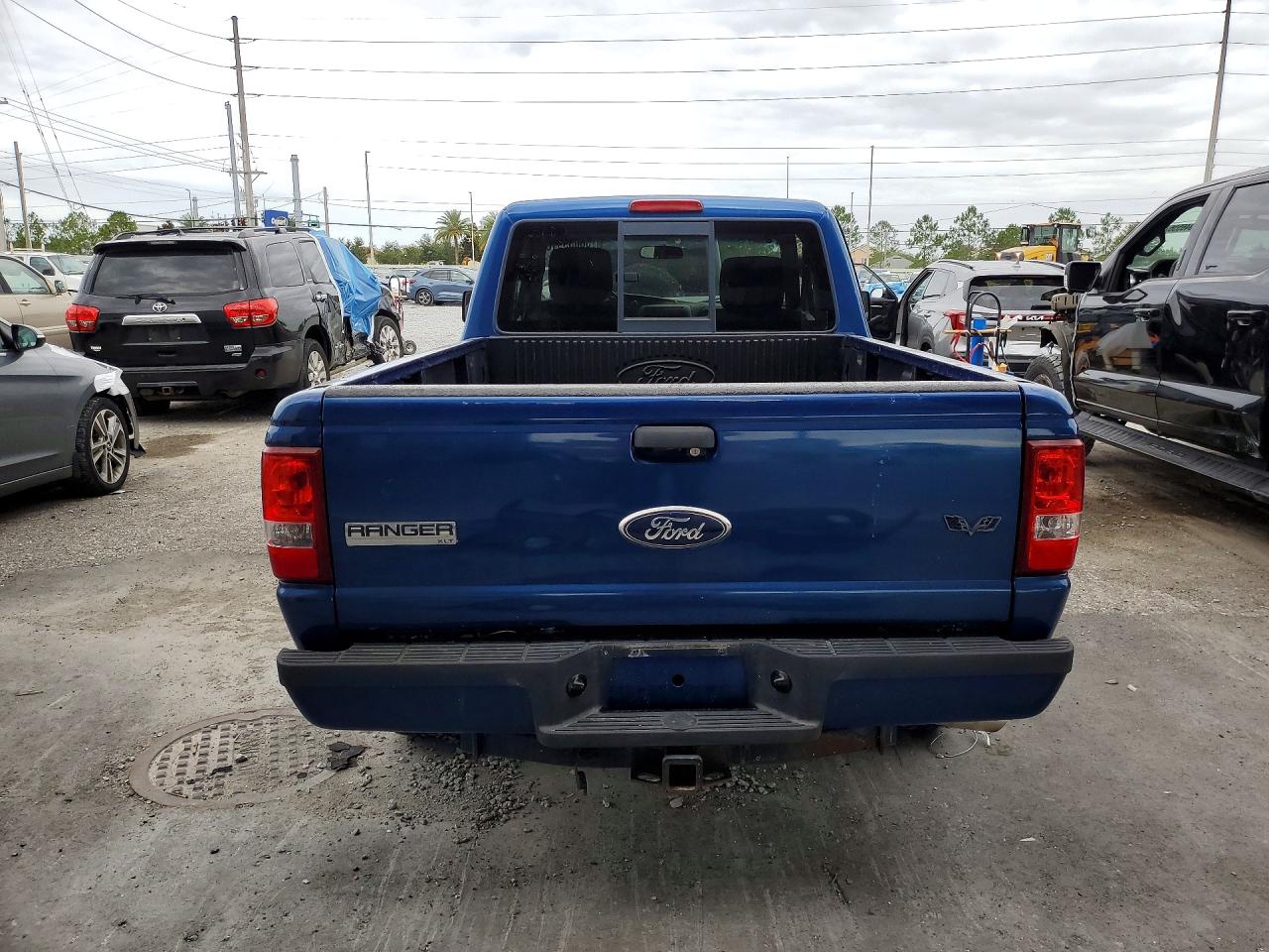 2011 Ford Ranger Super Cab Blue vin: 1FTKR1ED2BPA75924