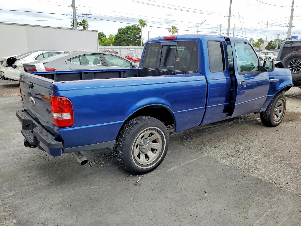2011 Ford Ranger Super Cab Blue vin: 1FTKR1ED2BPA75924