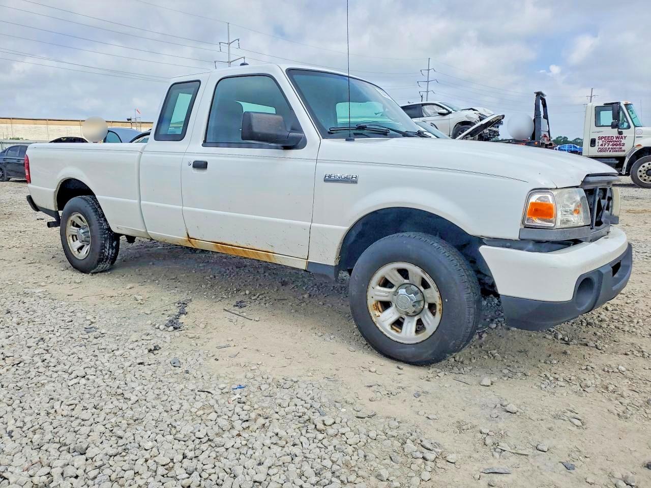 2010 Ford Ranger Super Cab White vin: 1FTKR1ED3APA10059