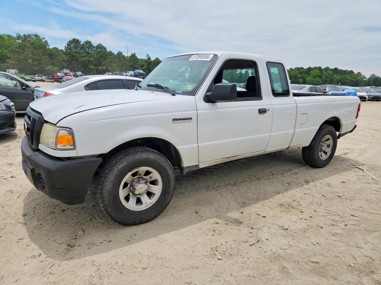 2010 Ford Ranger Super Cab White vin: 1FTKR1ED3APA22440
