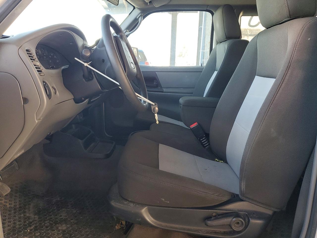 2011 Ford Ranger Super Cab White vin: 1FTKR1ED5BPA25308
