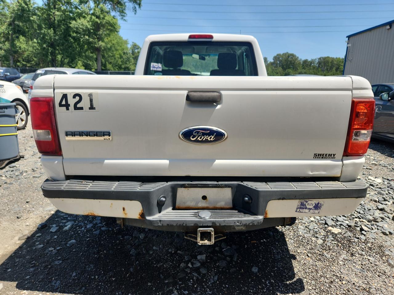 2011 Ford Ranger Super Cab White vin: 1FTKR1ED9BPA41544 Damage: Tailgate, Dent(S) W/ Paint Dmg, 3 To 4 Inches