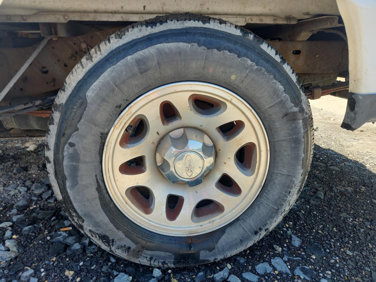 2011 Ford Ranger Super Cab White vin: 1FTKR1ED9BPA41544 Damage: Left Rear Wheel, Rust, Repair Required