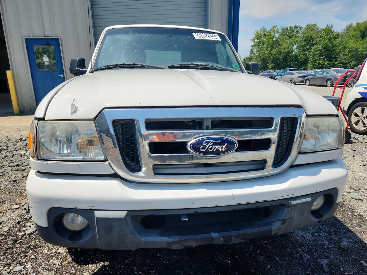 2011 Ford Ranger Super Cab White vin: 1FTKR1ED9BPA41544 Damage: Front Bumper Cover Upper, Scraped, > 12 Inches