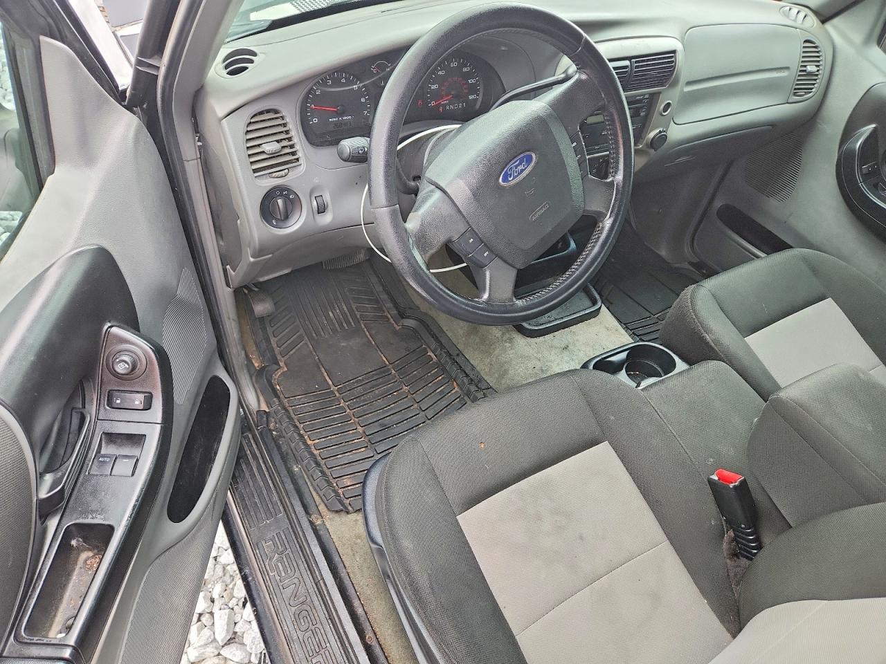 2011 Ford Ranger Super Cab Black vin: 1FTKR1ED9BPA63317