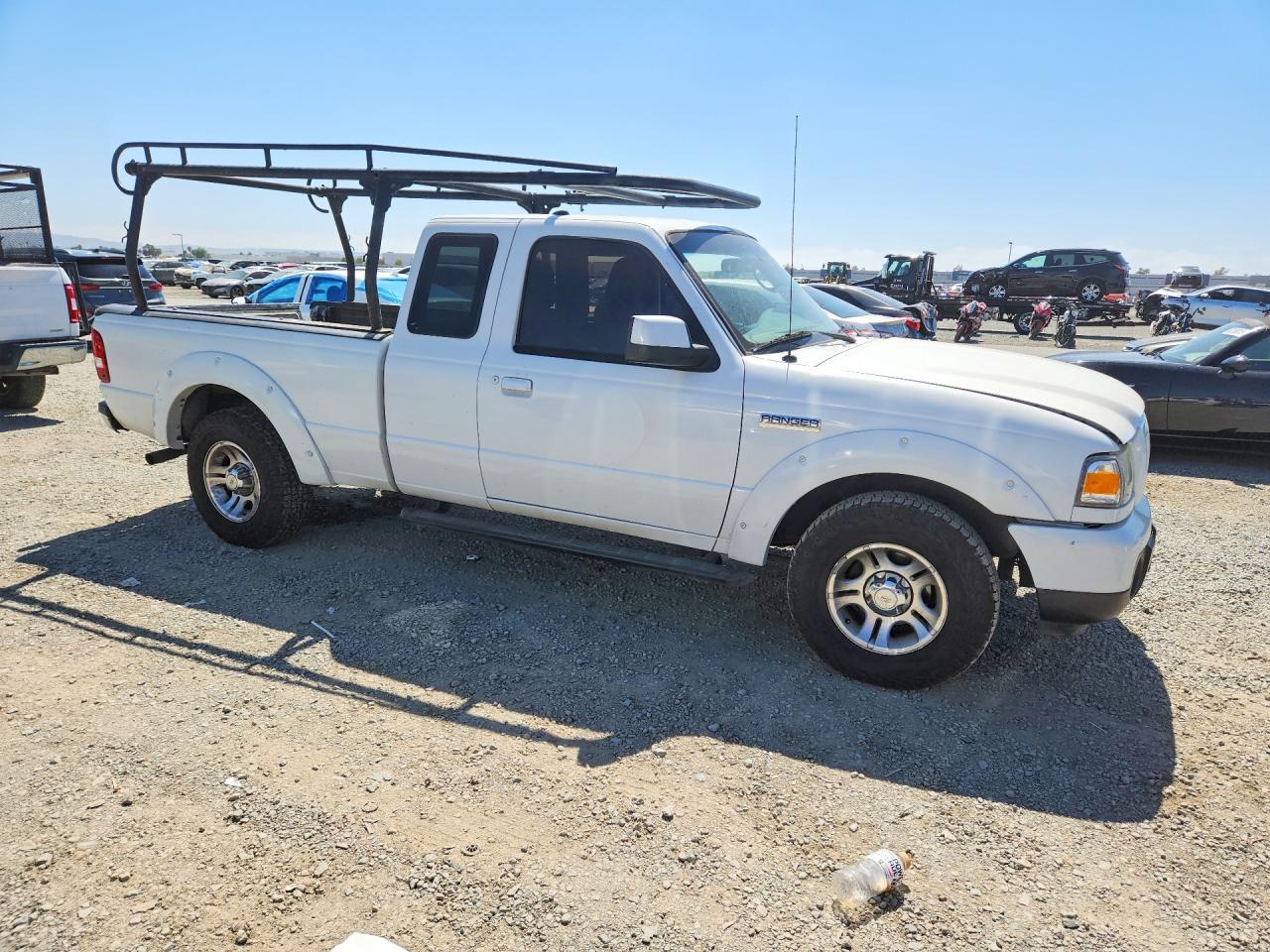 2011 Ford Ranger Super Cab White vin: 1FTKR1EE0BPA66292