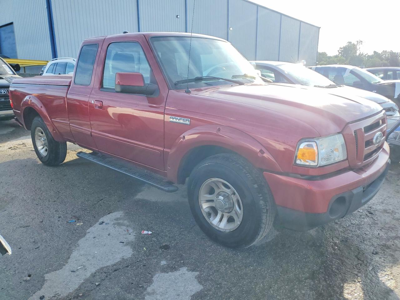 2010 Ford Ranger Super Cab Red vin: 1FTKR1EE1APA75582