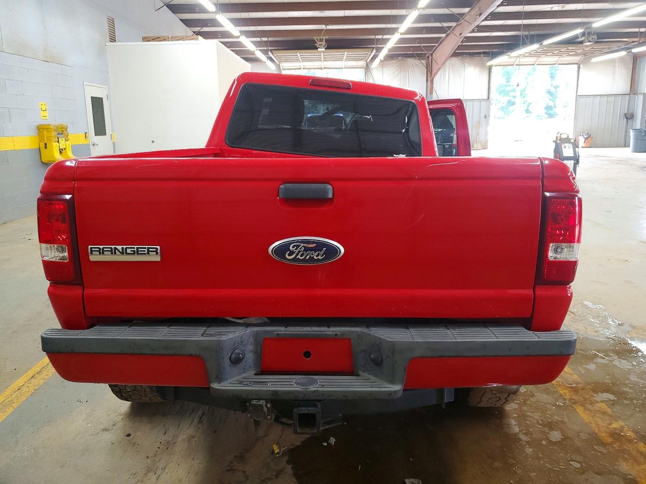 2010 Ford Ranger Super Cab Red vin: 1FTKR1EE5APA75875