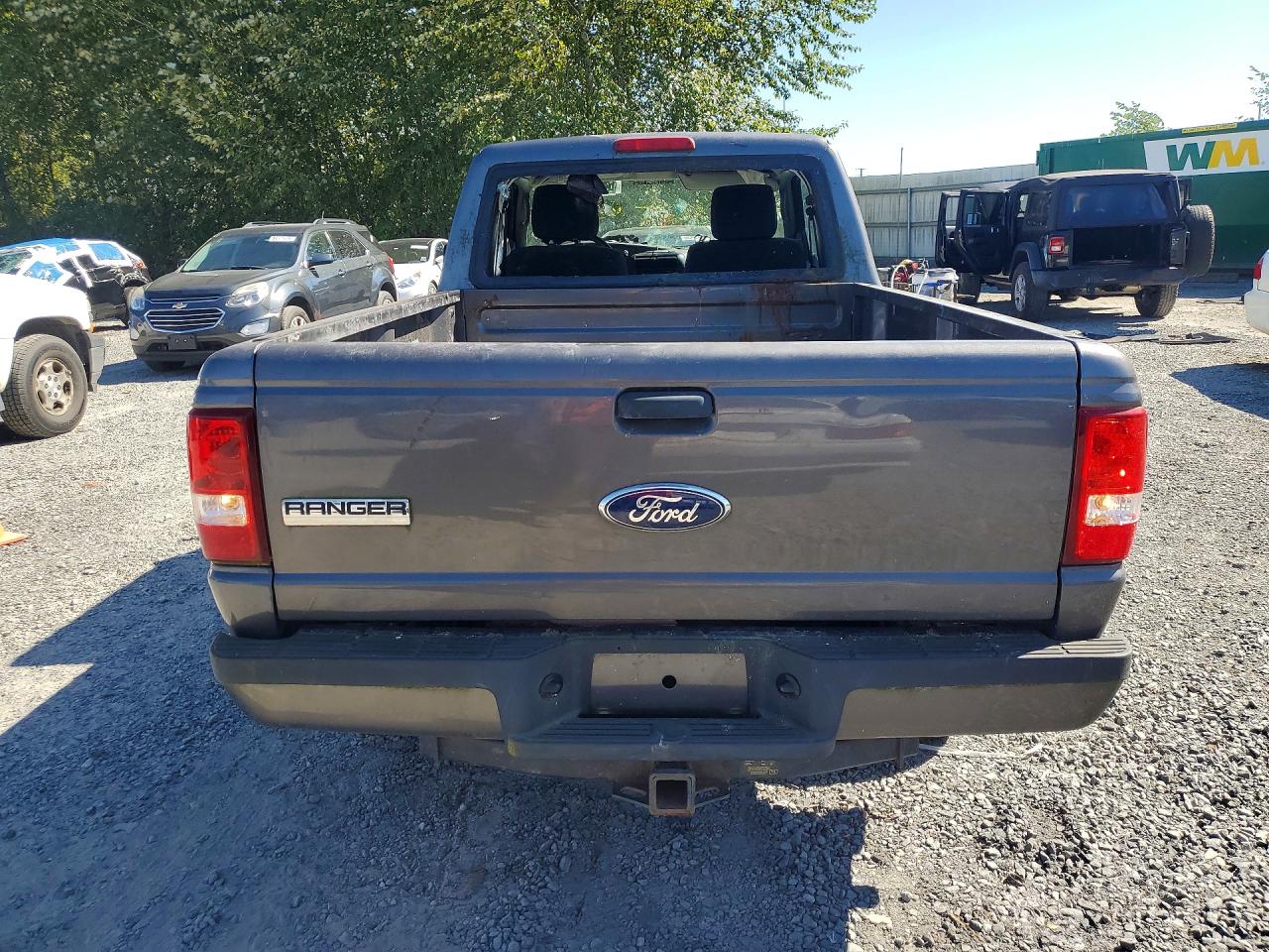 2011 Ford Ranger Super Cab Gray vin: 1FTKR1EE5BPA55370