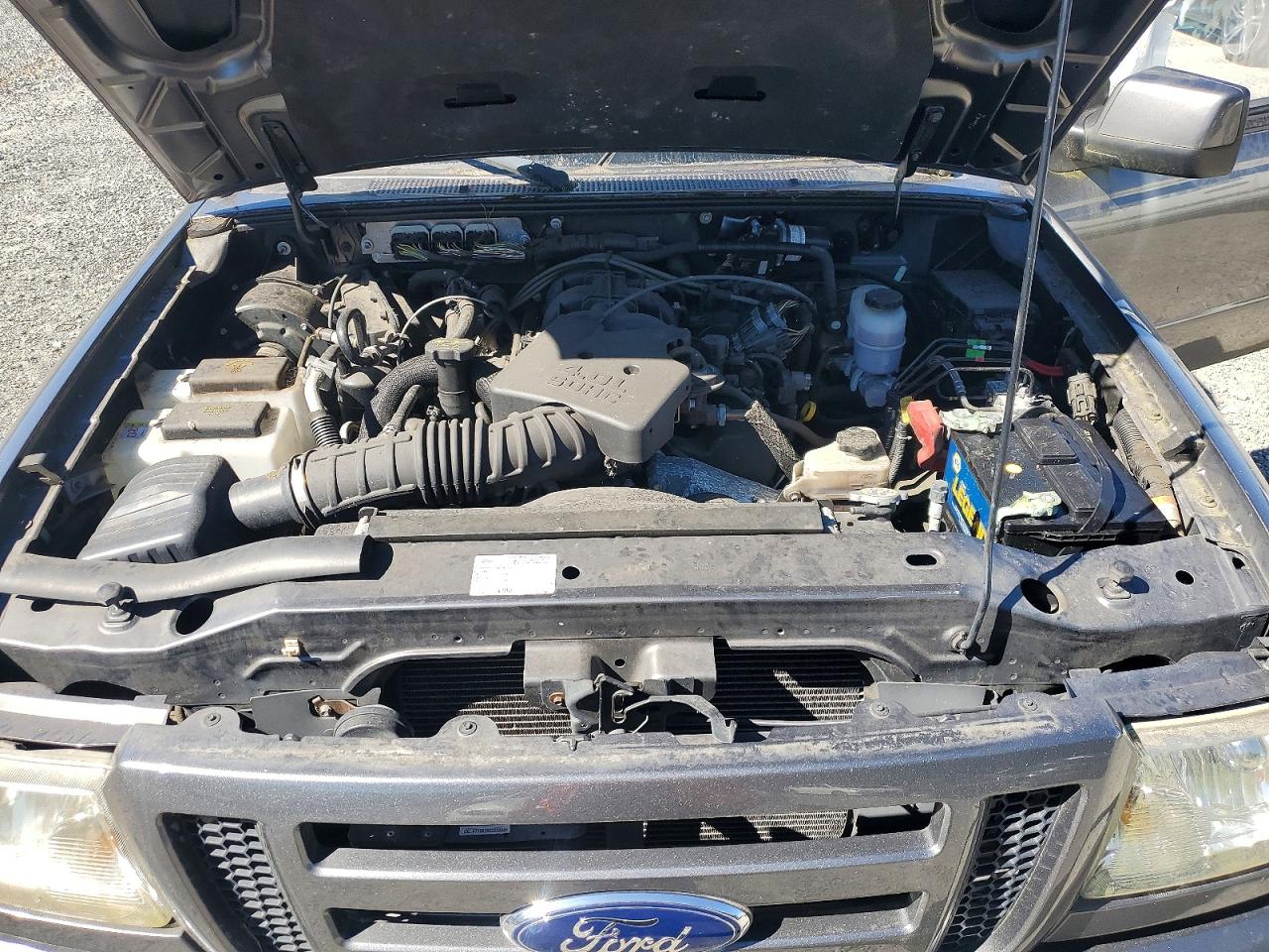 2011 Ford Ranger Super Cab Gray vin: 1FTKR1EE5BPA55370