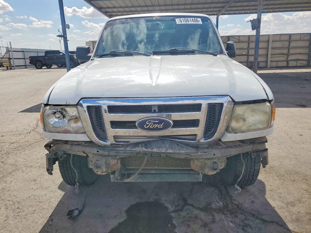 2011 Ford Ranger Super Cab White vin: 1FTKR1EE9BPB15800