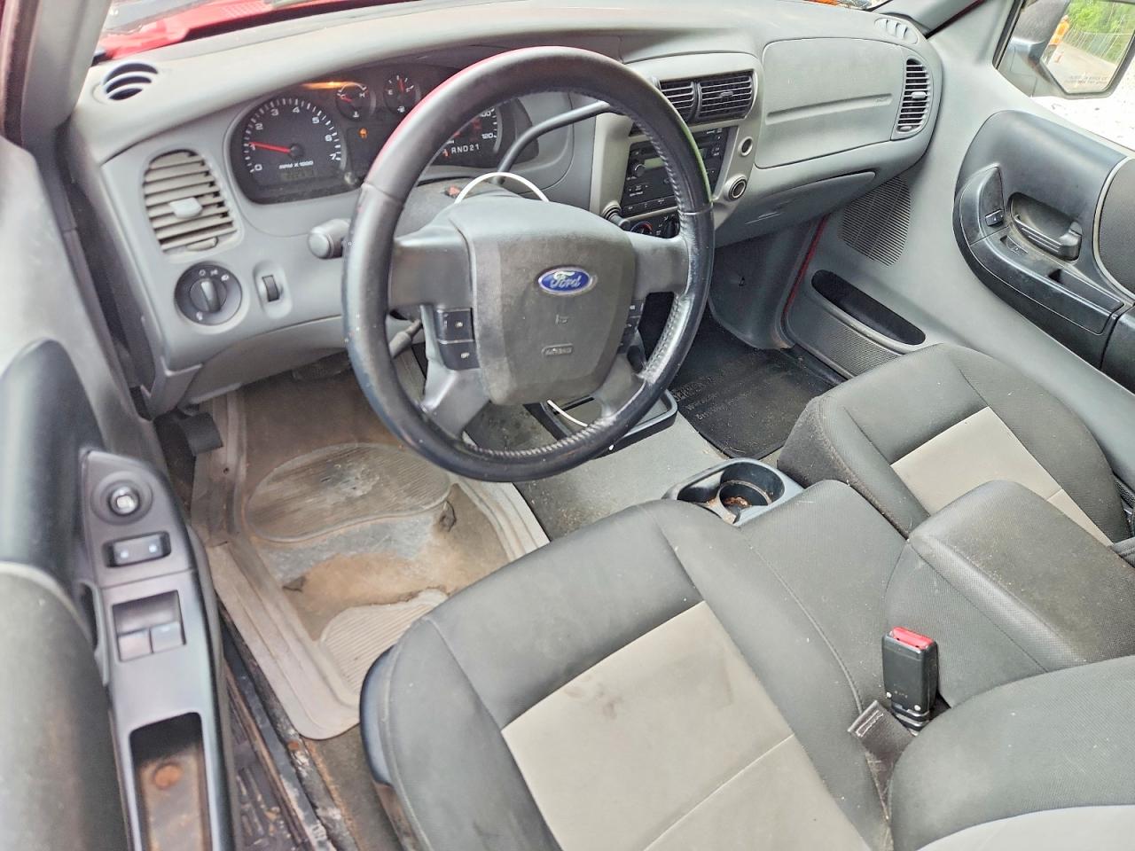 2010 Ford Ranger Super Cab Red vin: 1FTKR1EEXAPA52382