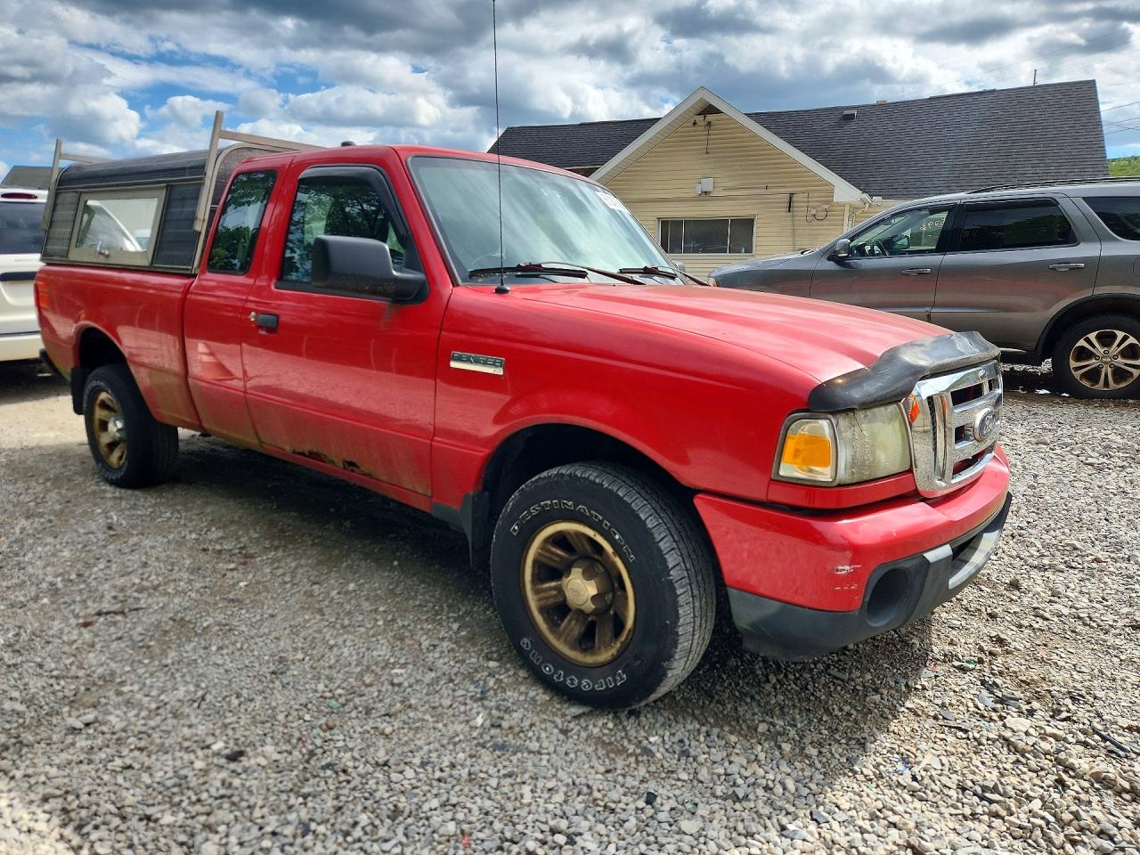 2010 Ford Ranger Super Cab Red vin: 1FTKR1EEXAPA52382