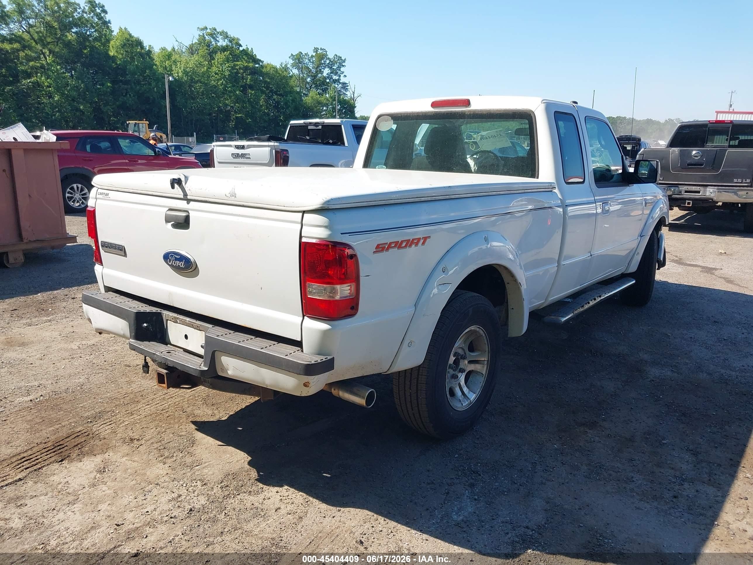 2010 Ford Ranger   White vin: 1FTKR1EEXAPA65164