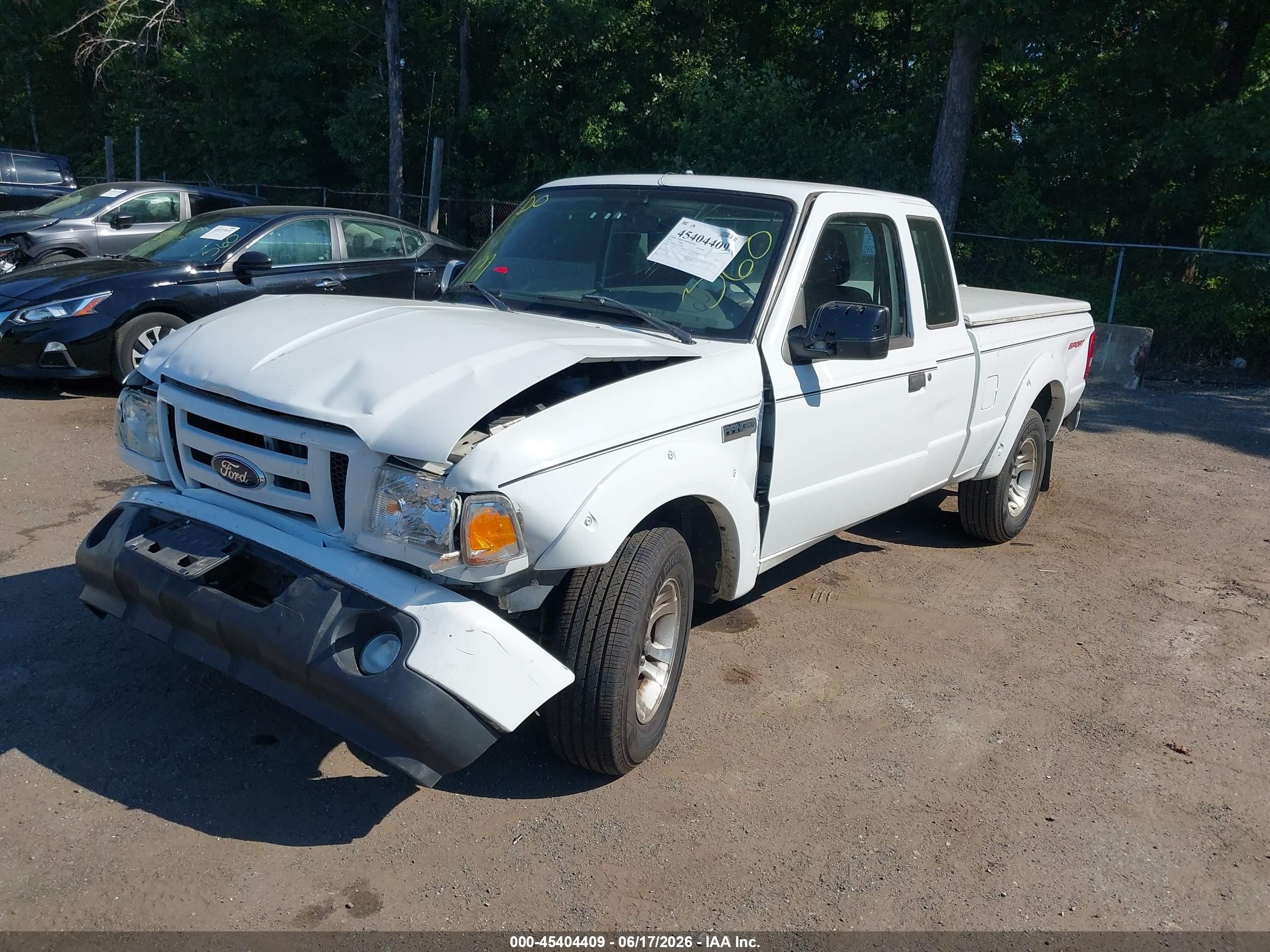 2010 Ford Ranger   White vin: 1FTKR1EEXAPA65164