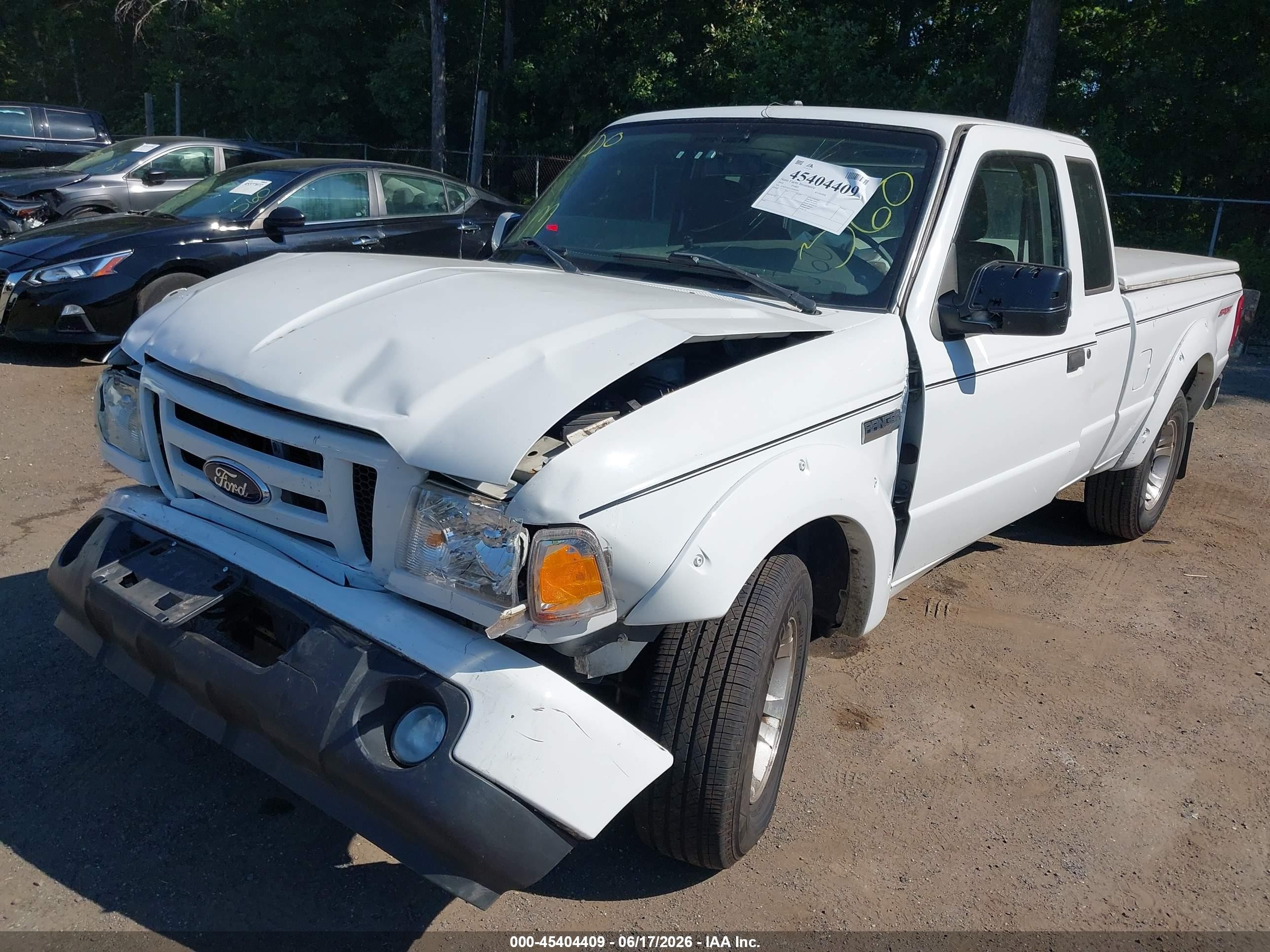 2010 Ford Ranger   White vin: 1FTKR1EEXAPA65164