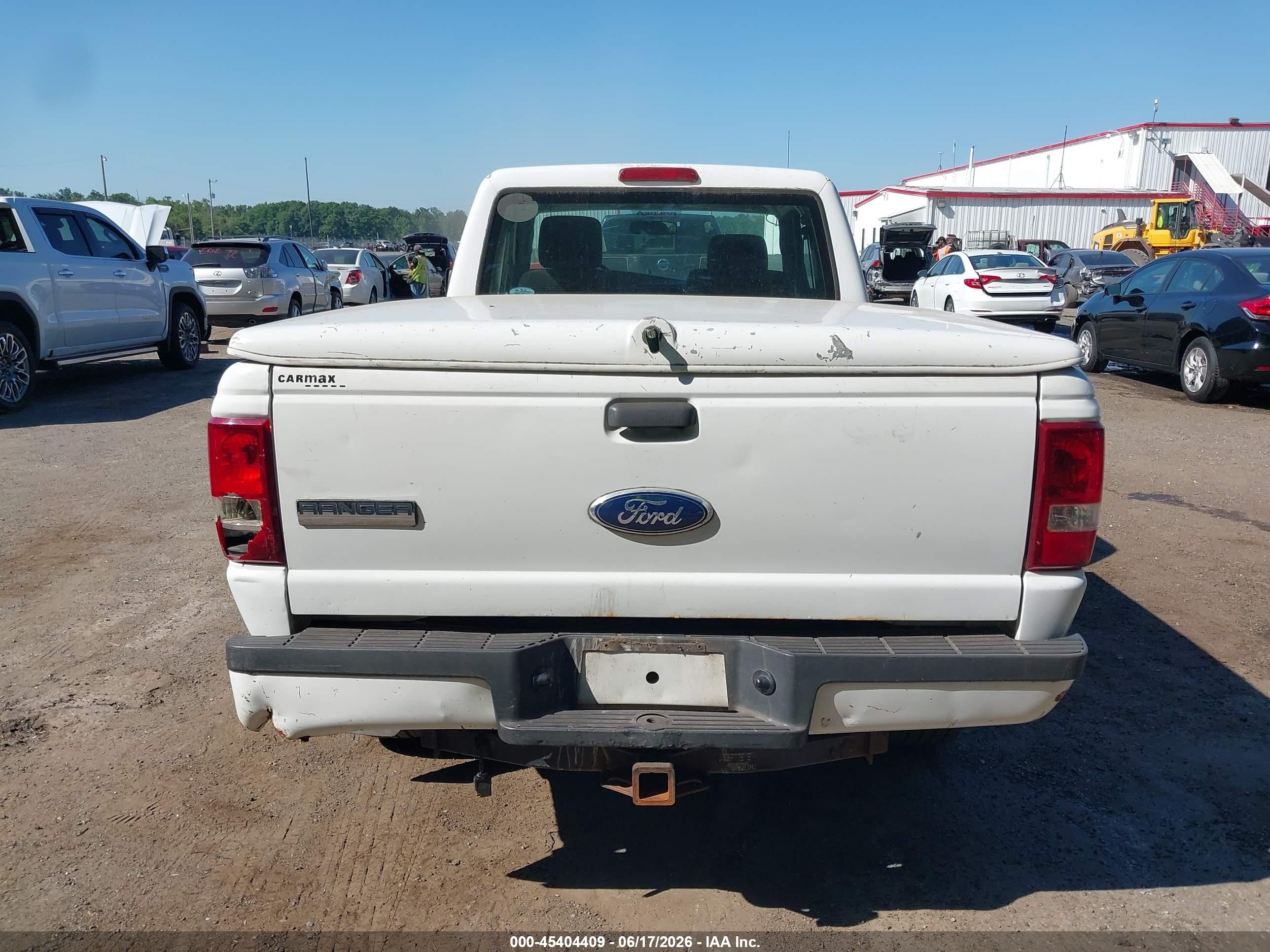 2010 Ford Ranger   White vin: 1FTKR1EEXAPA65164