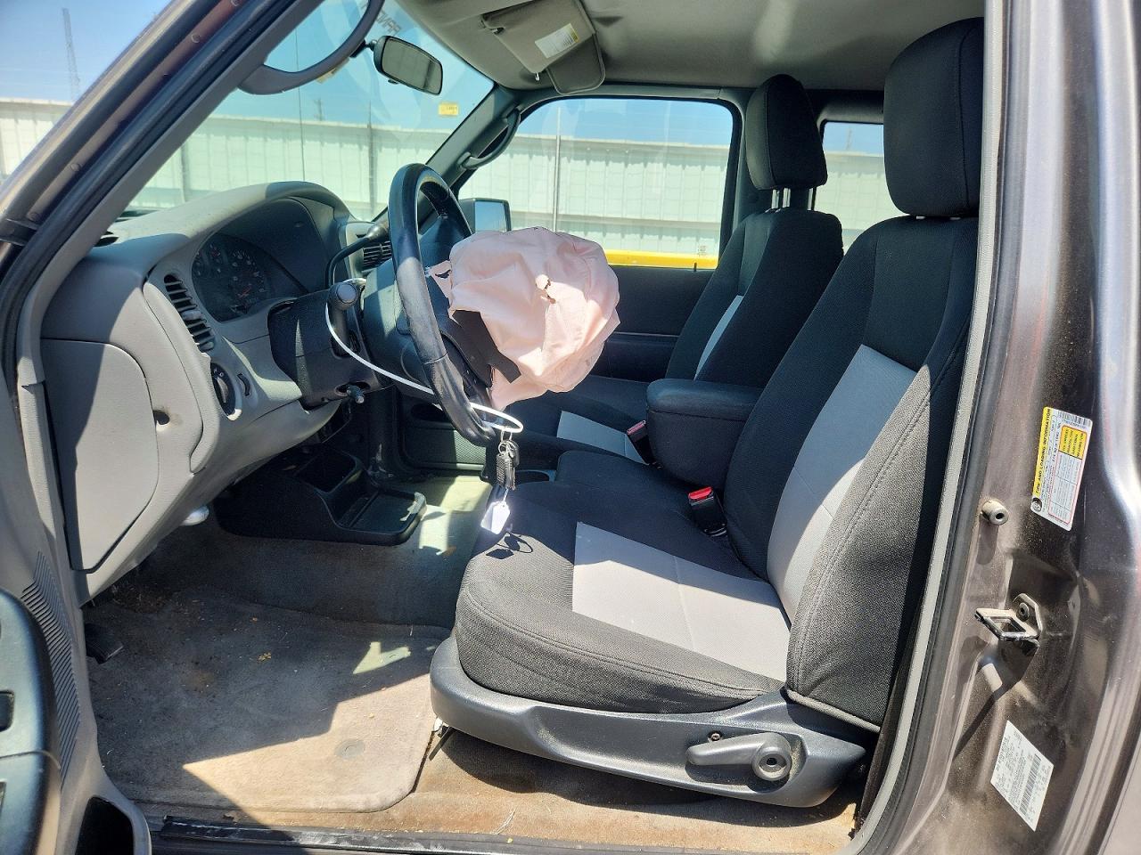 2011 Ford Ranger Super Cab Gray vin: 1FTKR1EEXBPB15093